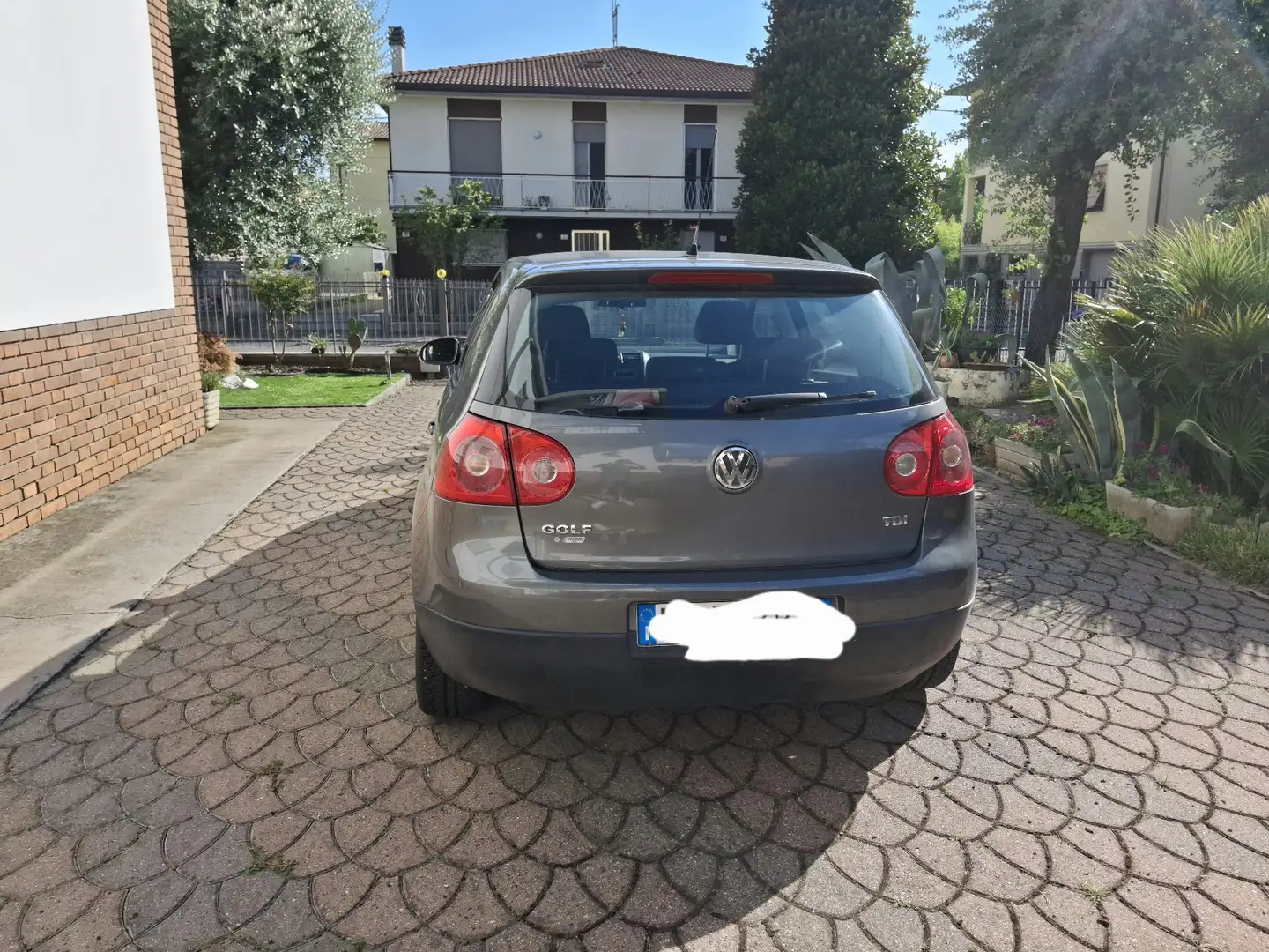 Volkswagen Golf 5p 1.9 tdi Highline 115cv - 2