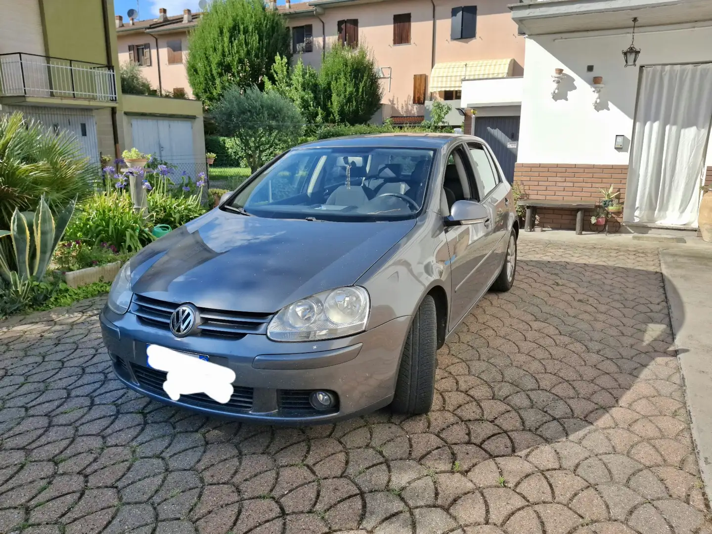 Volkswagen Golf 5p 1.9 tdi Highline 115cv - 1
