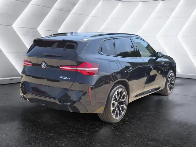 BMW X3 view 5