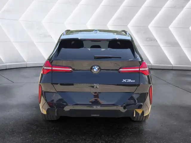 BMW X3 view 3