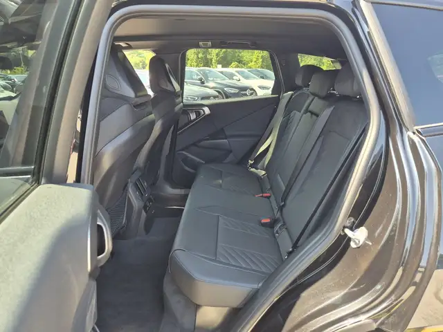 BMW X3 view 7