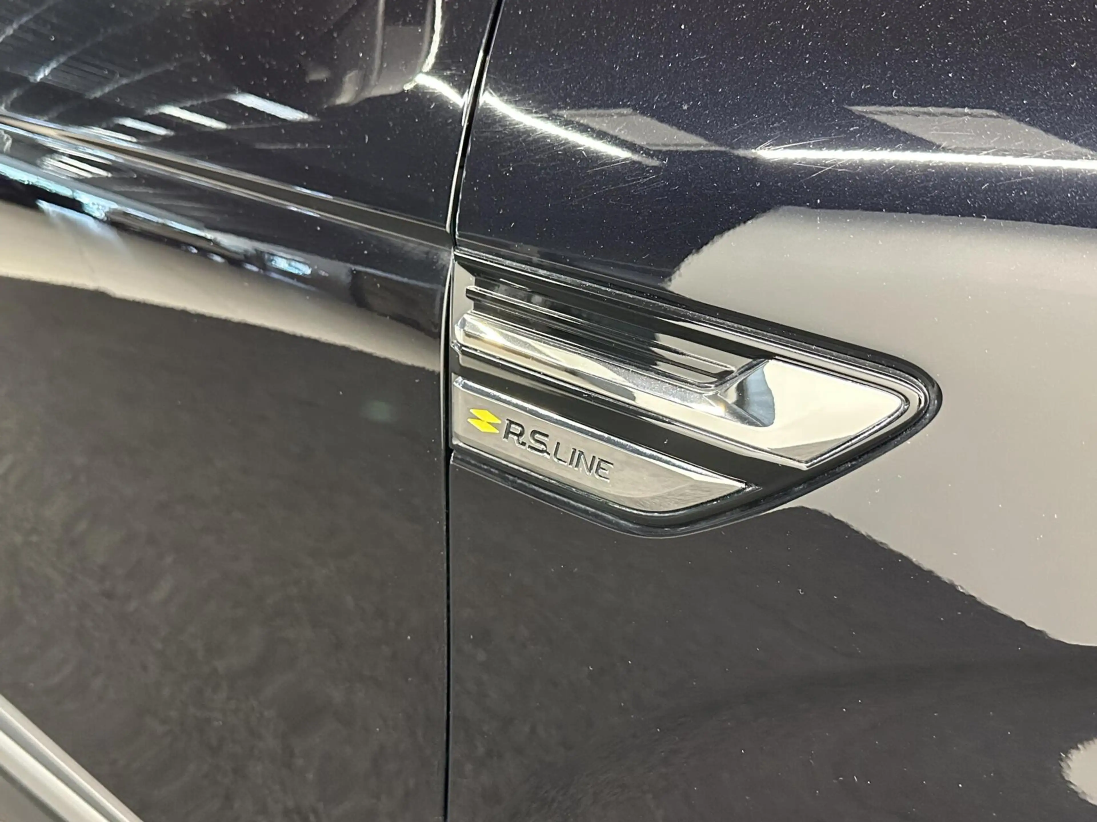 Renault Arkana 1.6 E-Tech Hybrid 145 R.S. Line PANO CARPLAY CAMER — photo 12