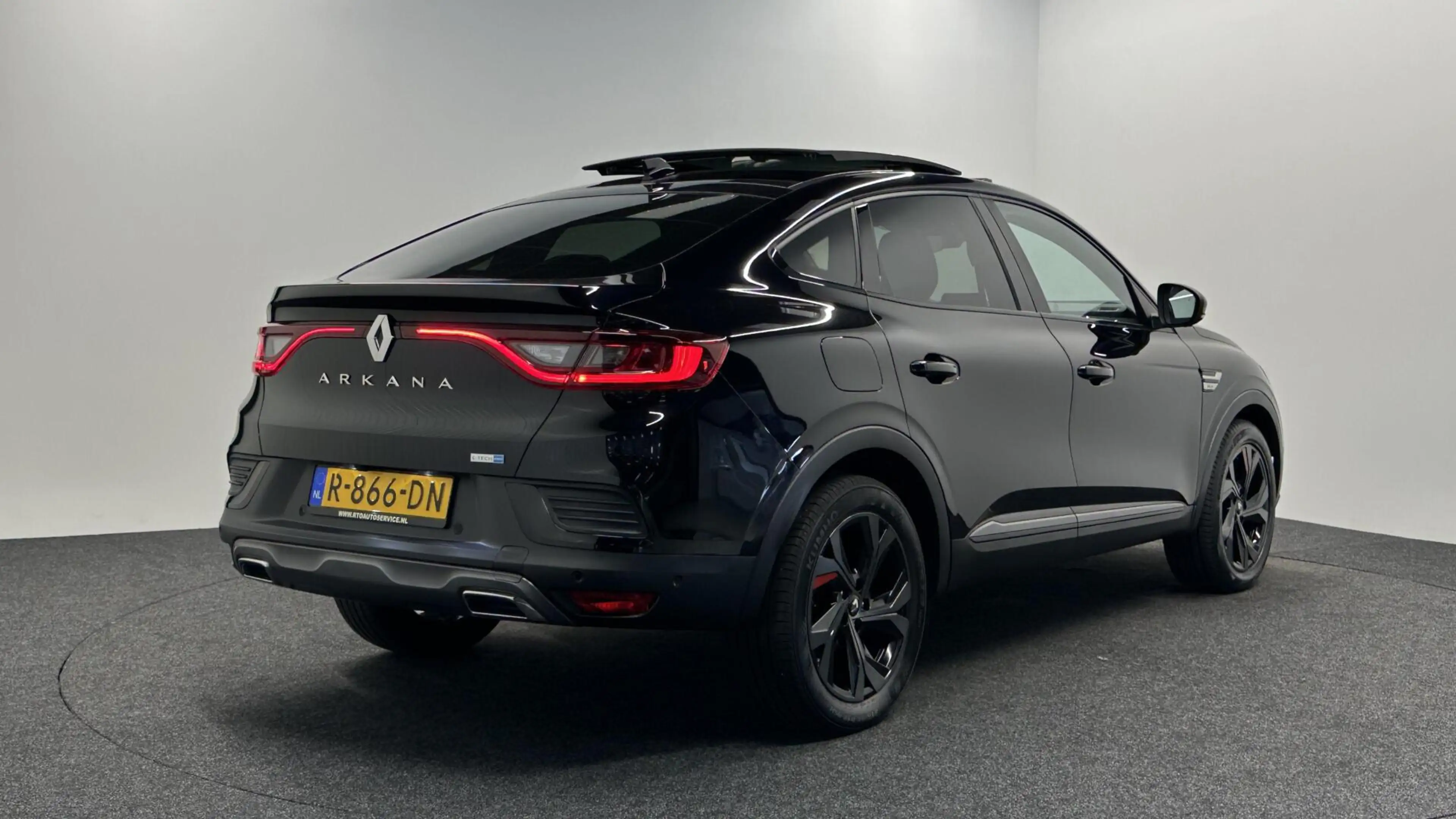 Renault Arkana 1.6 E-Tech Hybrid 145 R.S. Line PANO CARPLAY CAMER — photo 5