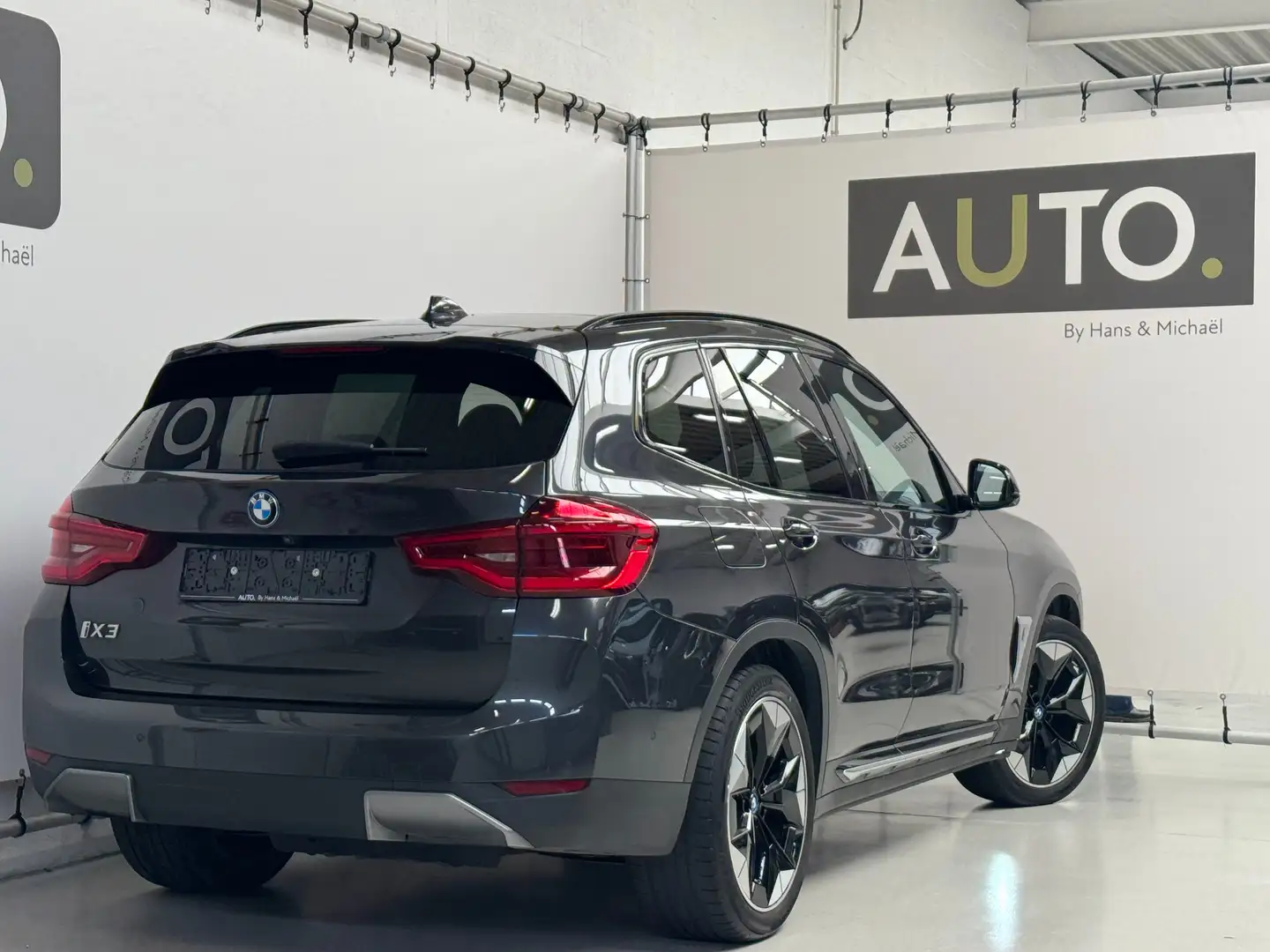 BMW iX3 iX3 Impressive *HUD*360CAM*PANO* Сірий - 2