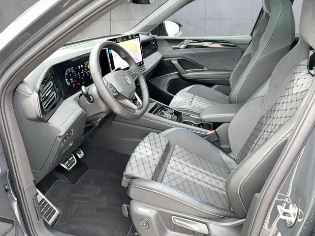 Volkswagen Tiguan Sport TDI 4MOTION DSG Ansicht 8