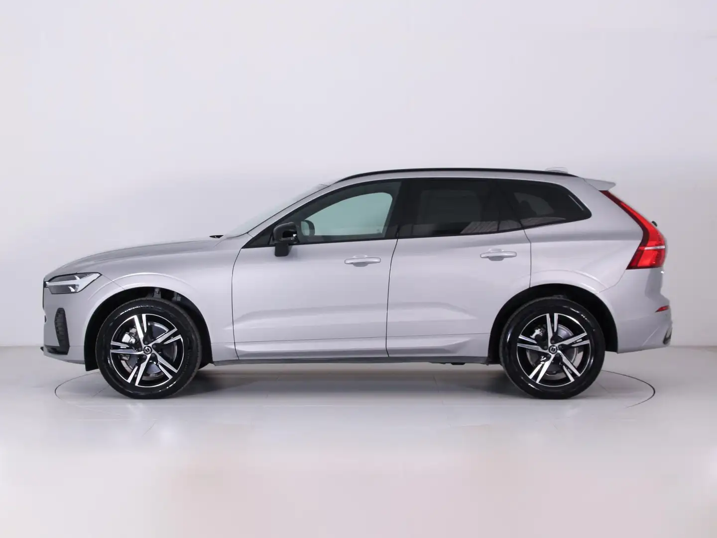Volvo XC60 XC60 B4 (d) 197CV FWD AUT R DESIGN  **AUTOCARRO N Silber - 2