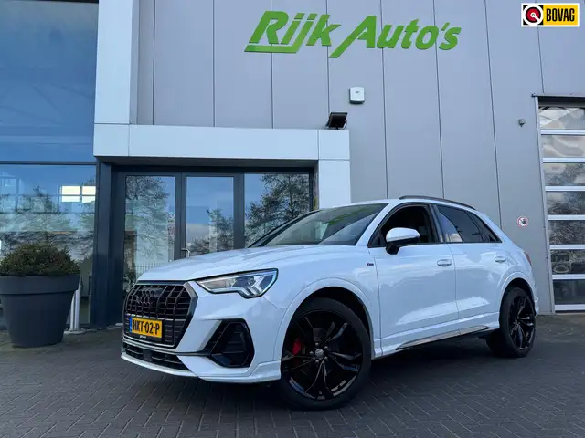 Audi Q3 35 TFSI 3X S-Line* Keyless * Matrix Led * Camera *