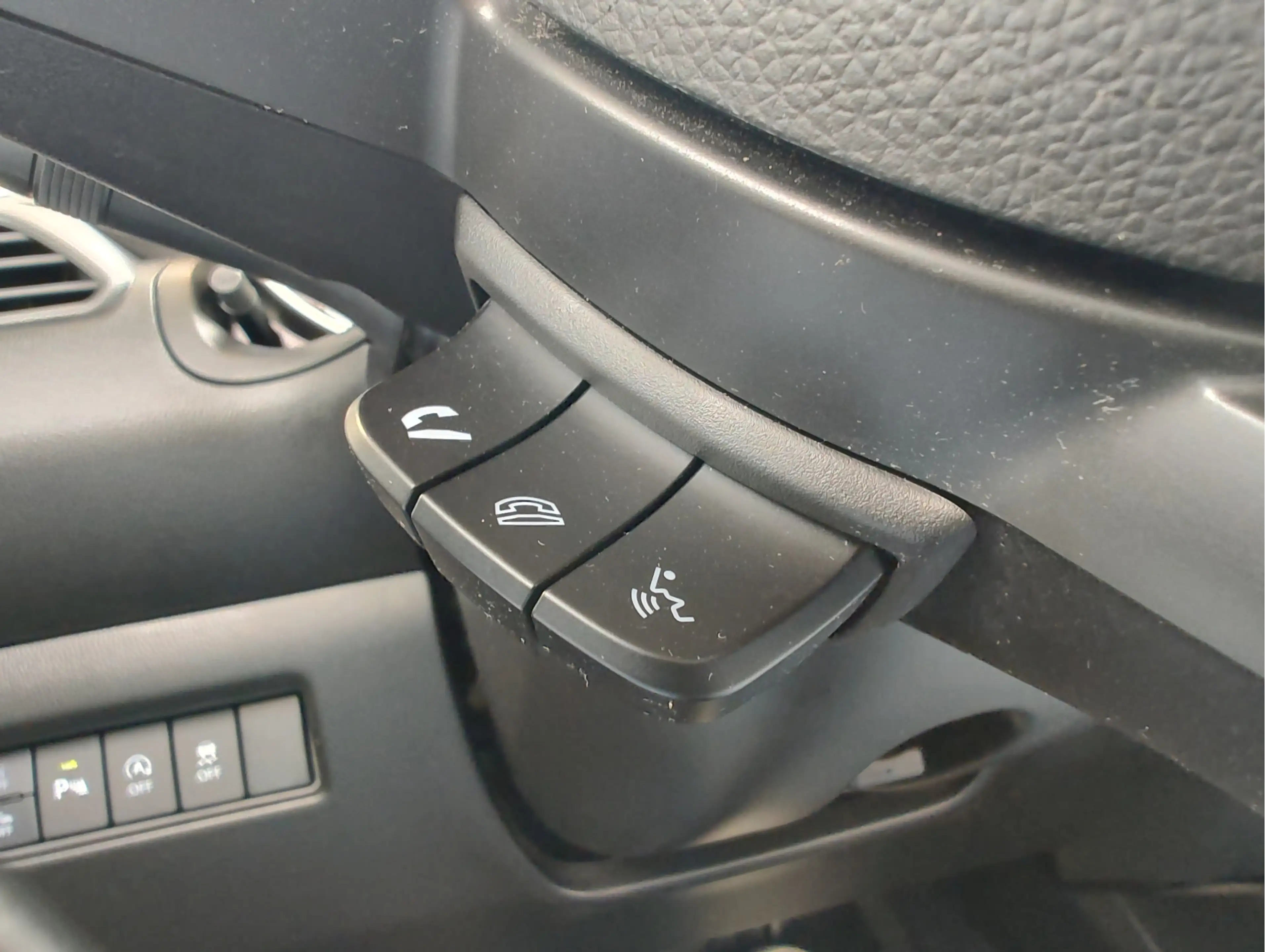 Suzuki Swift 1.2 STYLE SMART HYBRID Clima | Keyless | Adaptive — photo 22