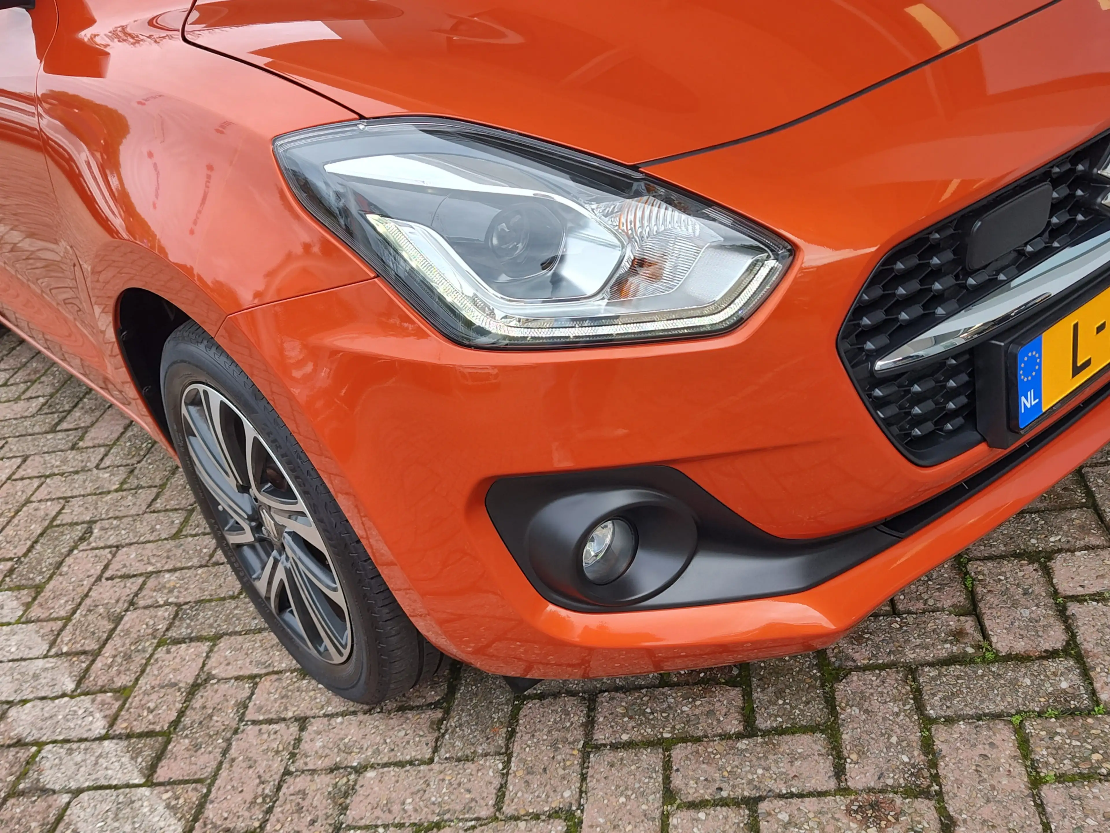 Suzuki Swift 1.2 STYLE SMART HYBRID Clima | Keyless | Adaptive — photo 38