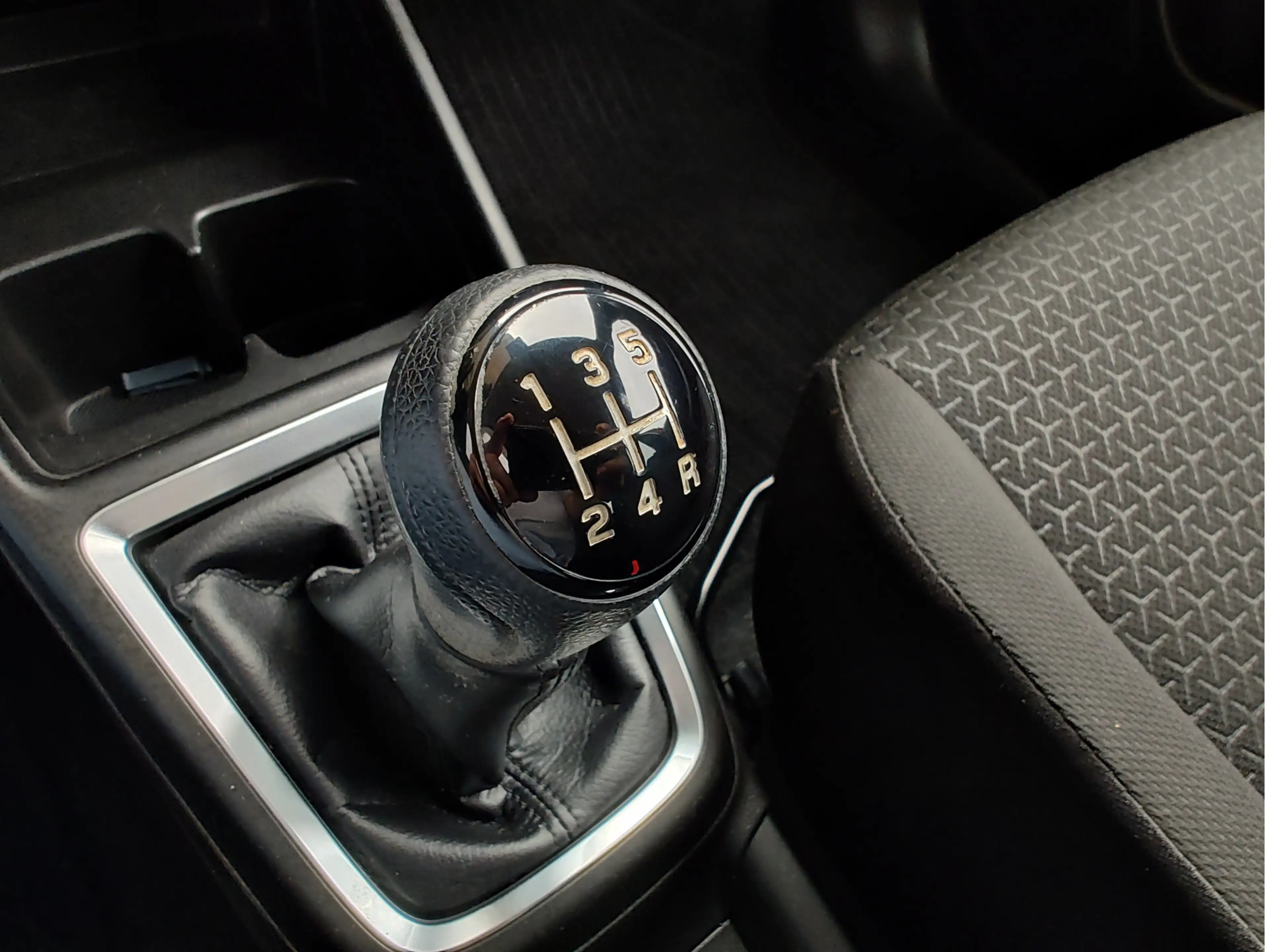Suzuki Swift 1.2 STYLE SMART HYBRID Clima | Keyless | Adaptive — photo 18