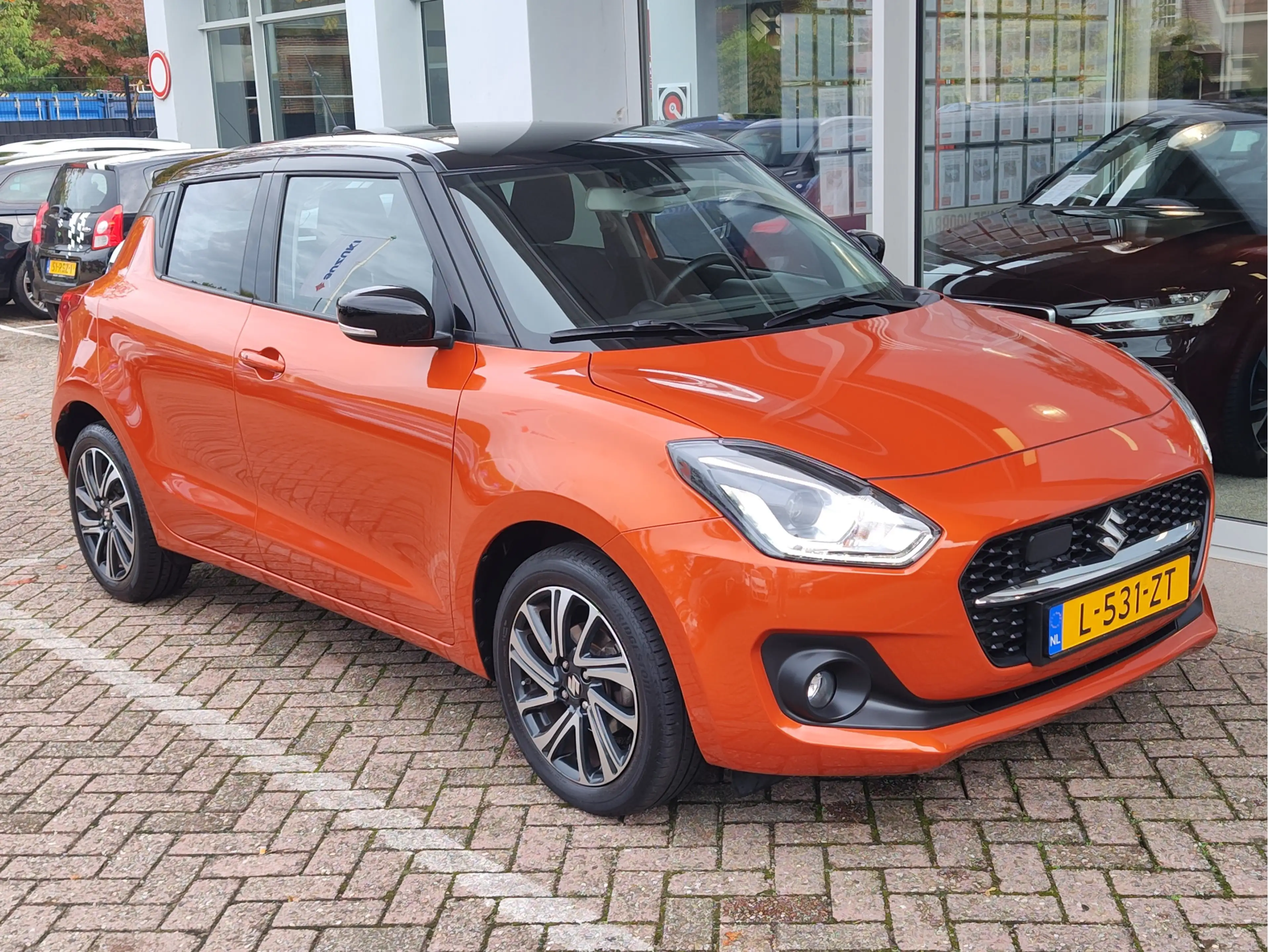 Suzuki Swift 1.2 STYLE SMART HYBRID Clima | Keyless | Adaptive — photo 7