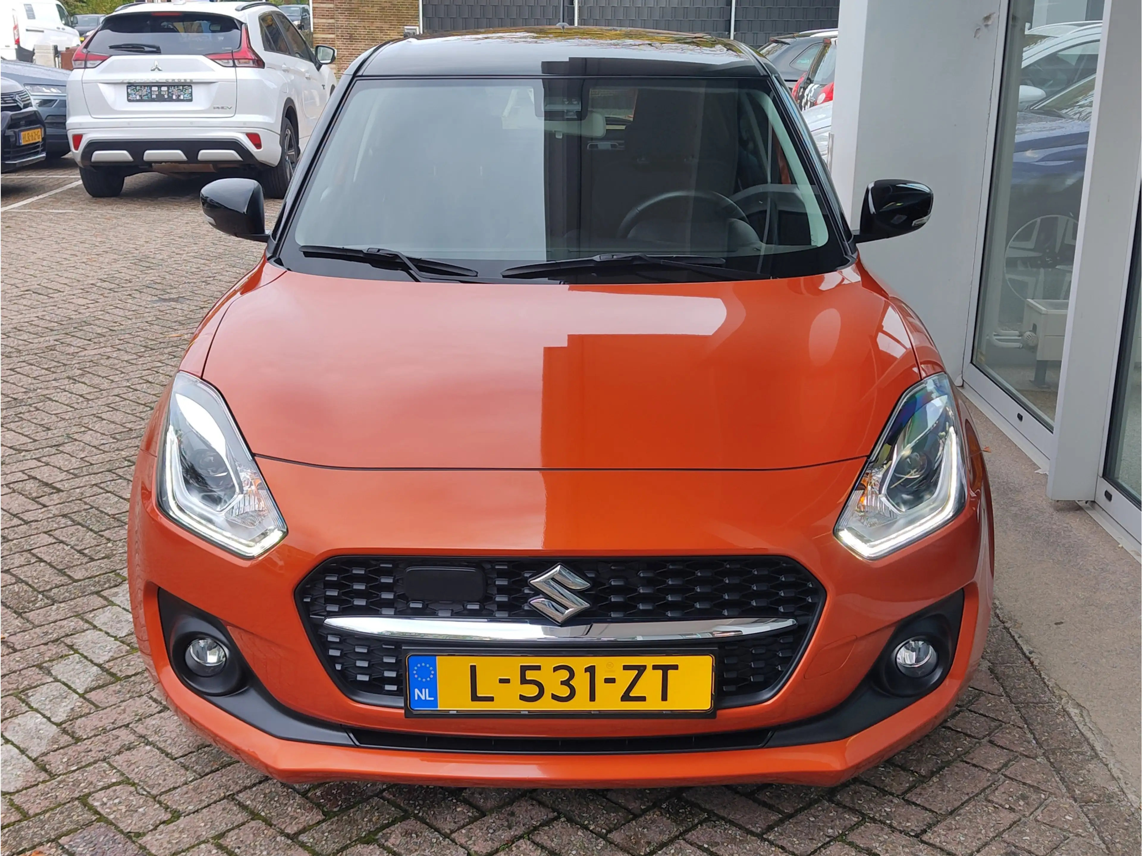 Suzuki Swift 1.2 STYLE SMART HYBRID Clima | Keyless | Adaptive — photo 8
