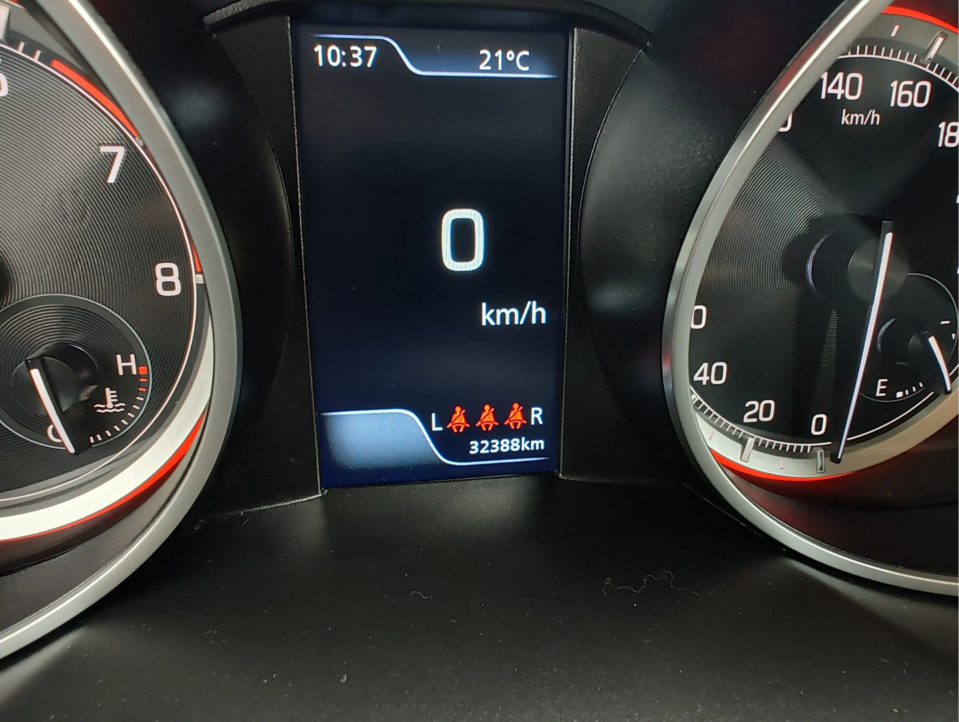 Suzuki Swift 1.2 STYLE SMART HYBRID Clima | Keyless | Adaptive — photo 14