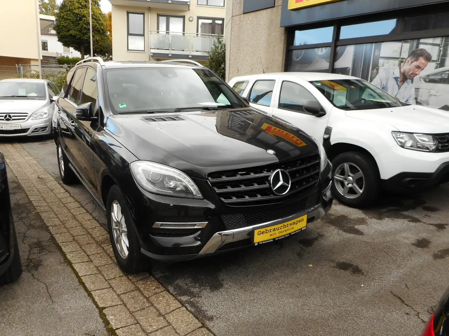 Mercedes-Benz ML 350 M-Klasse Diesel BlueTEC 4MATIC 7G-TRONIC Schwarz - 1
