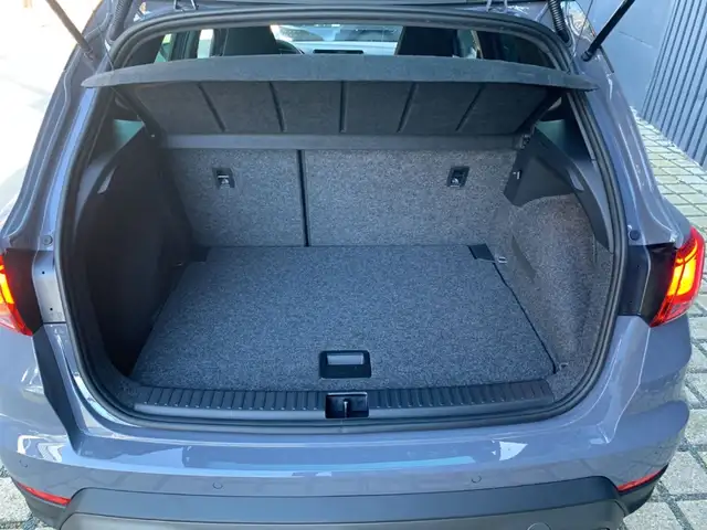 SEAT Arona view 12