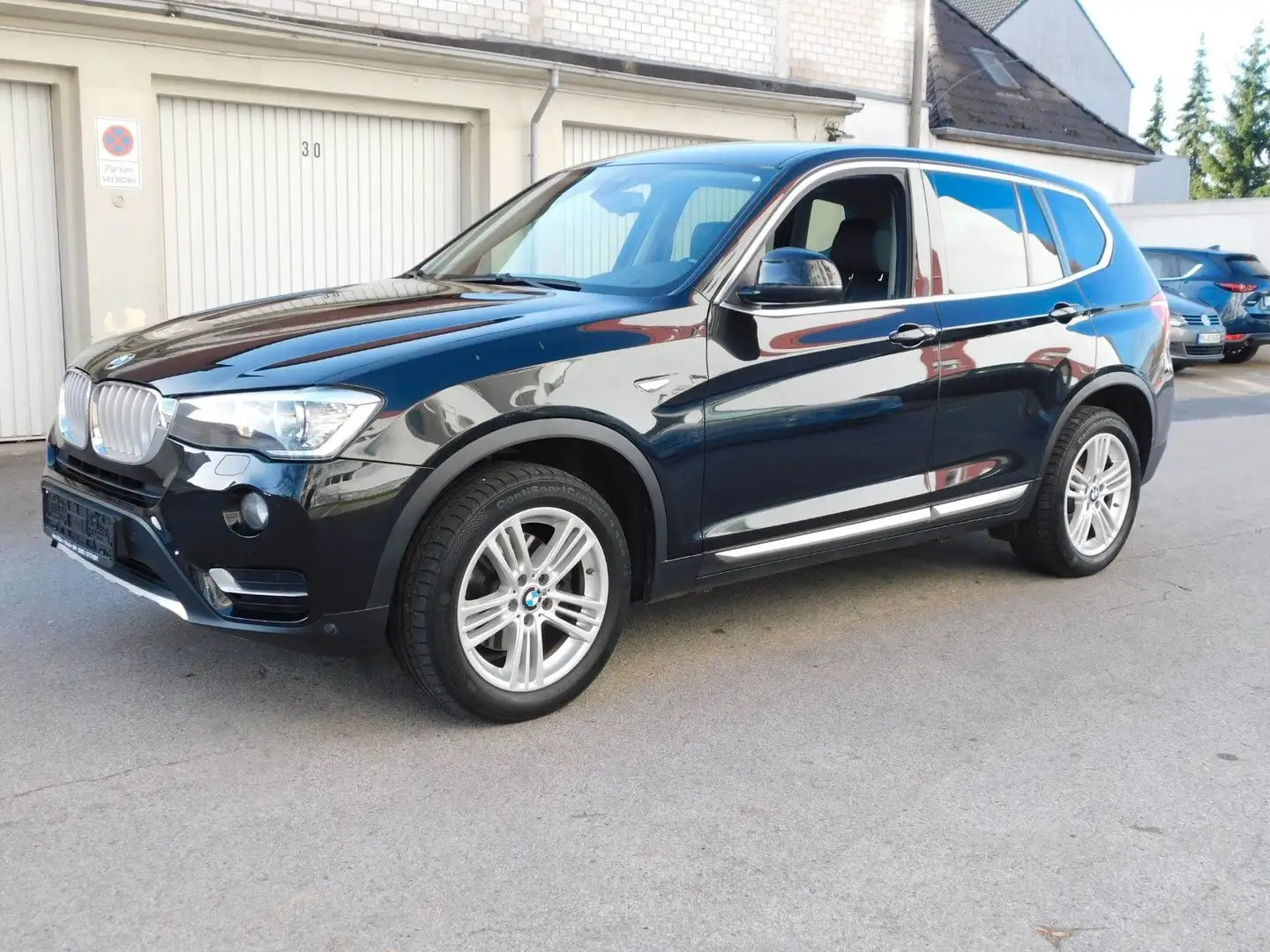 BMW X3 xDrive20d Aut. xLine Schwarz - 1