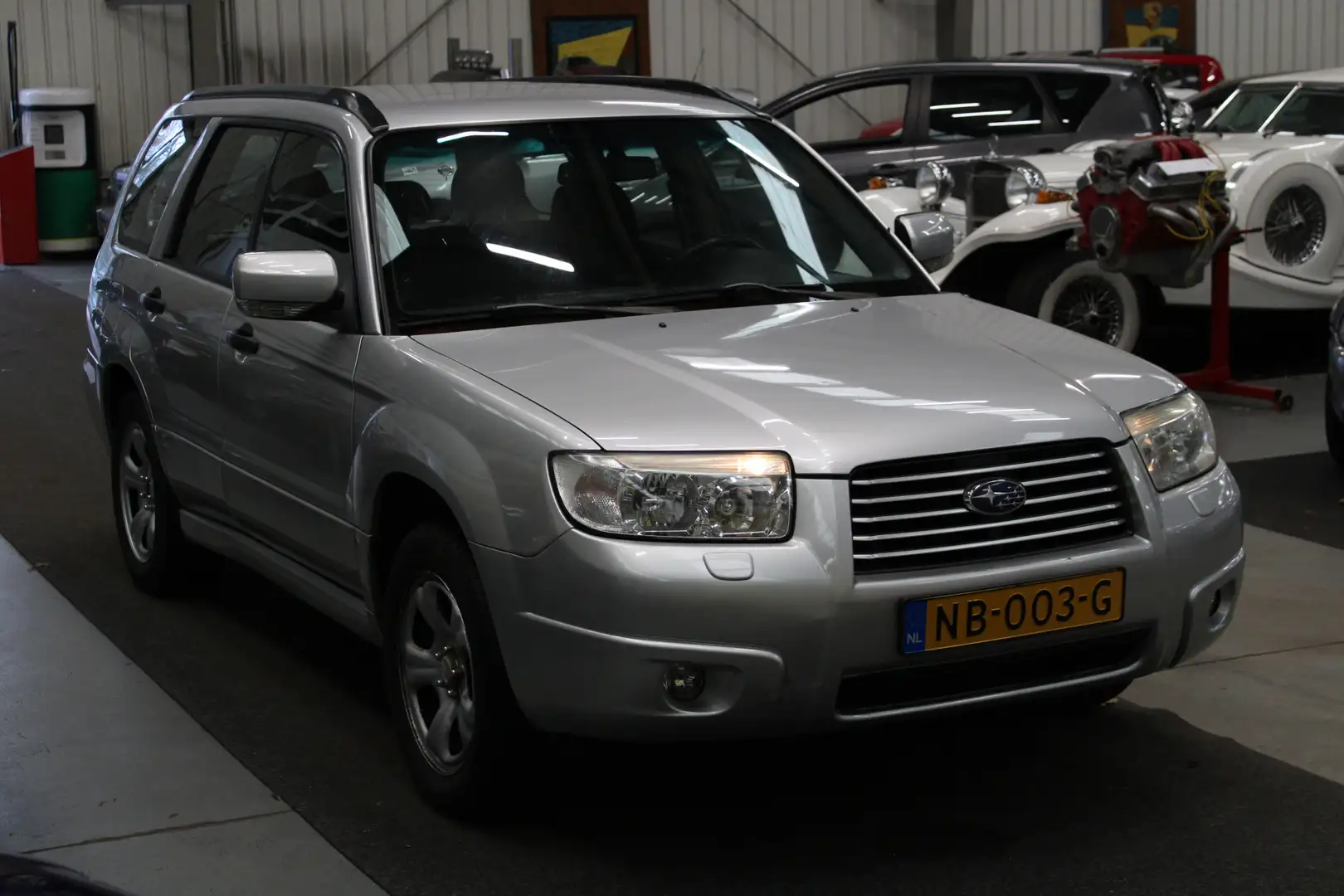 Subaru Forester 2.0 X Comfort Pack Automaat Airco, Cruise Control, Grey - 2