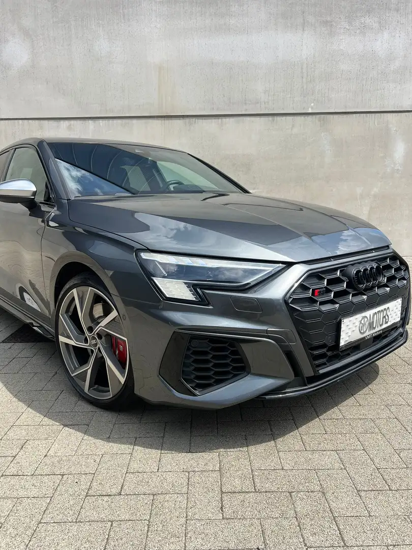 Audi S3 Quattro*PANO*B&O*CAMERA*MATRIX*CarPlay*KESSY* Grijs - 2
