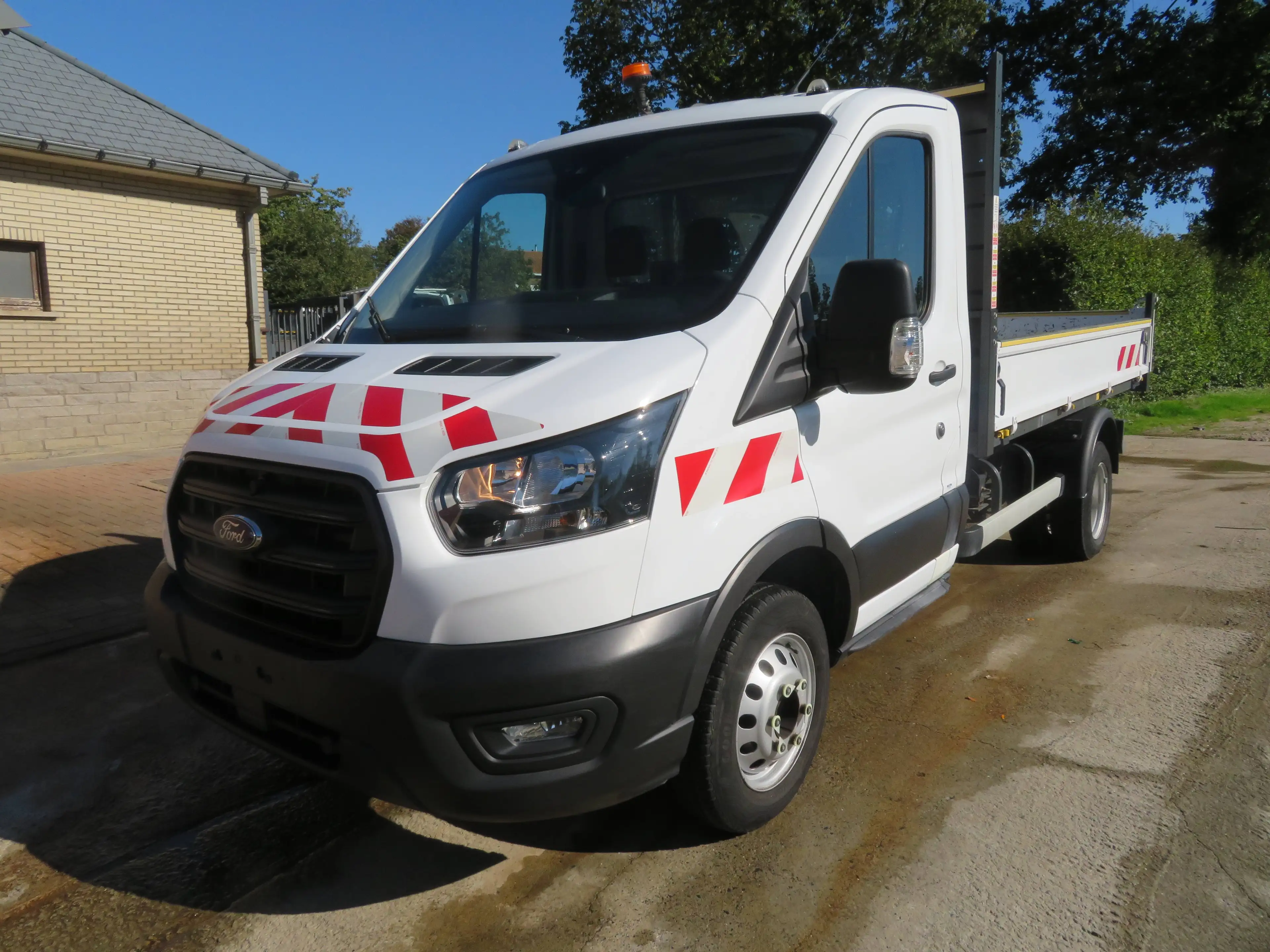 Ford Transit 2.0TDCi Kipper — photo 3