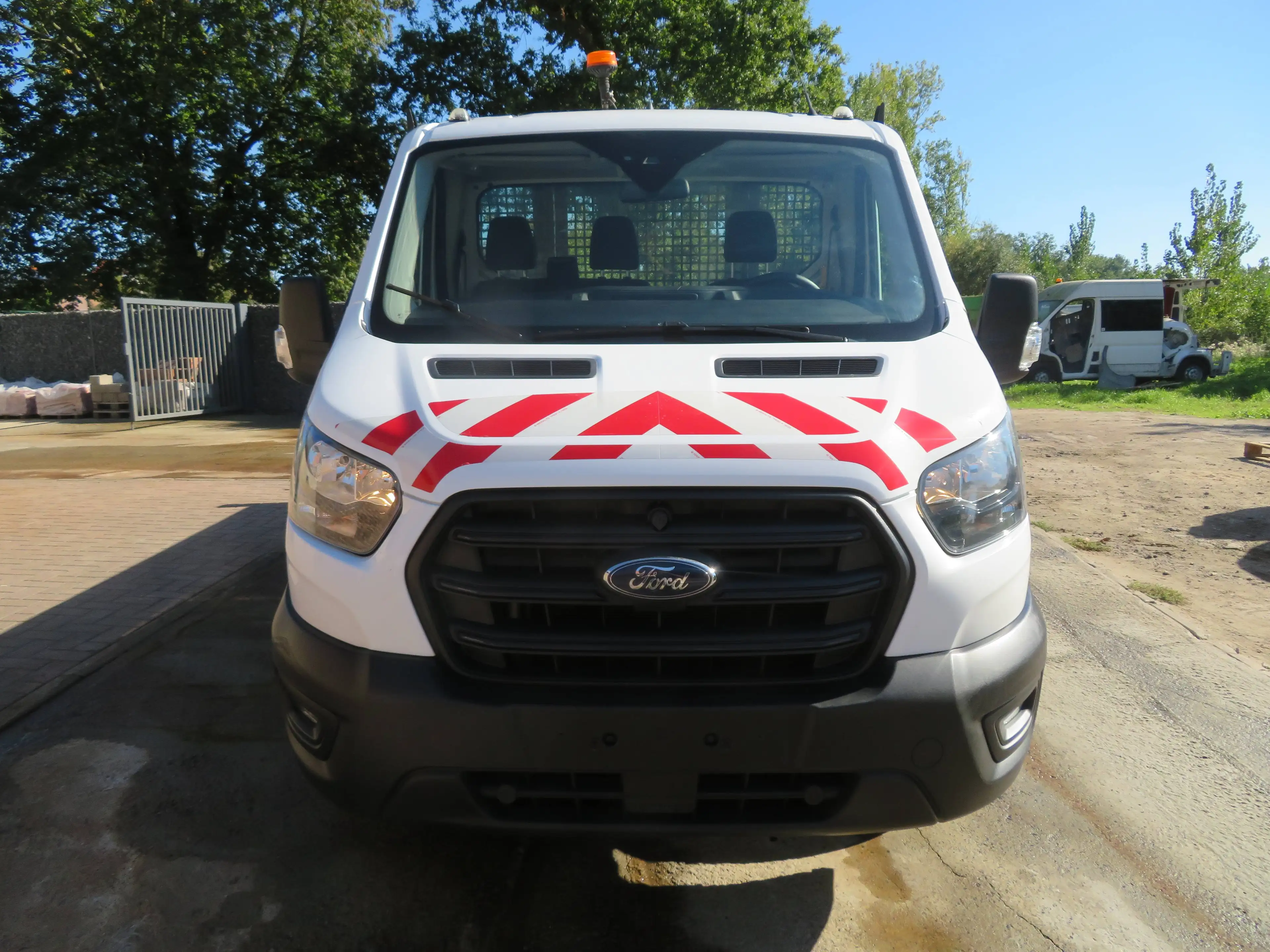 Ford Transit 2.0TDCi Kipper — photo 2