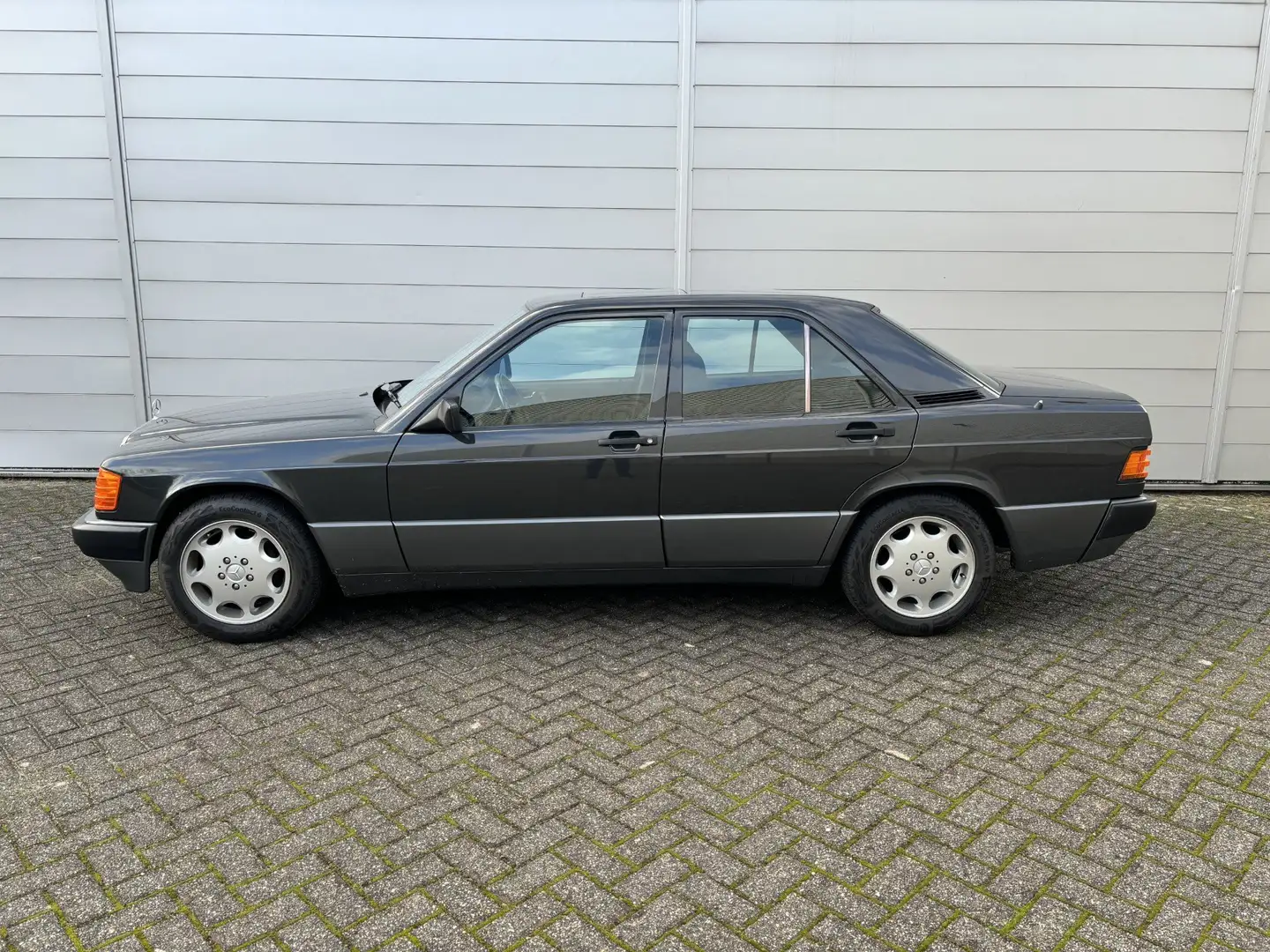 Mercedes-Benz 190 190E 2.6 Exzellenter Zustand 49.700 km! Zwart - 1