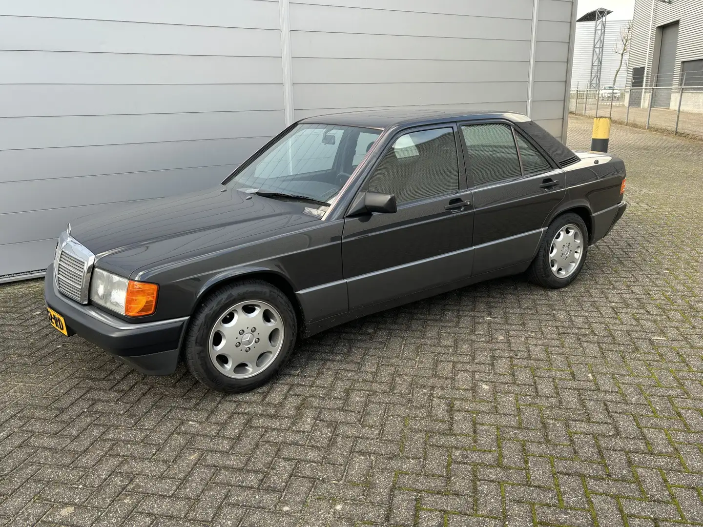 Mercedes-Benz 190 190E 2.6 Exzellenter Zustand 49.700 km! Zwart - 2