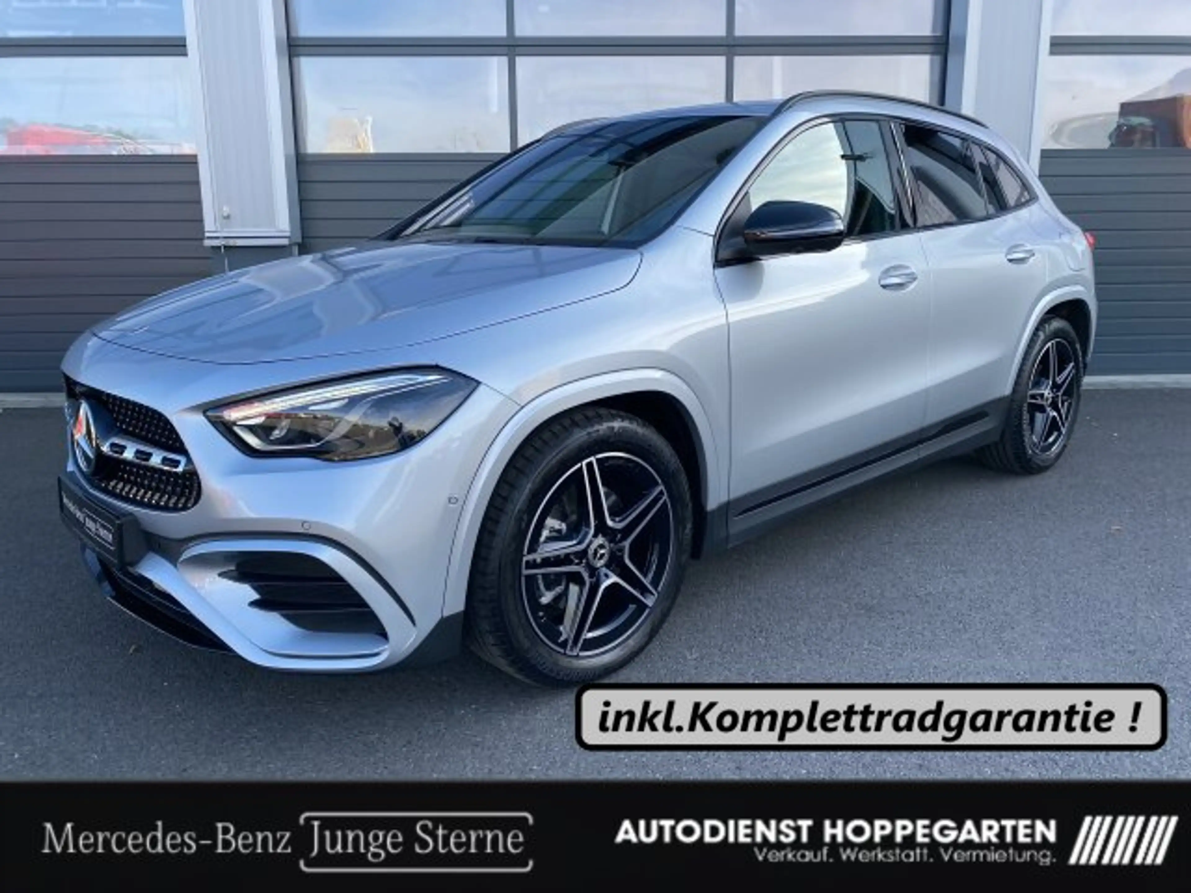 Mercedes-Benz GLA 200 GLA 200 AMG Multibeam Distronic 360° Memory ...