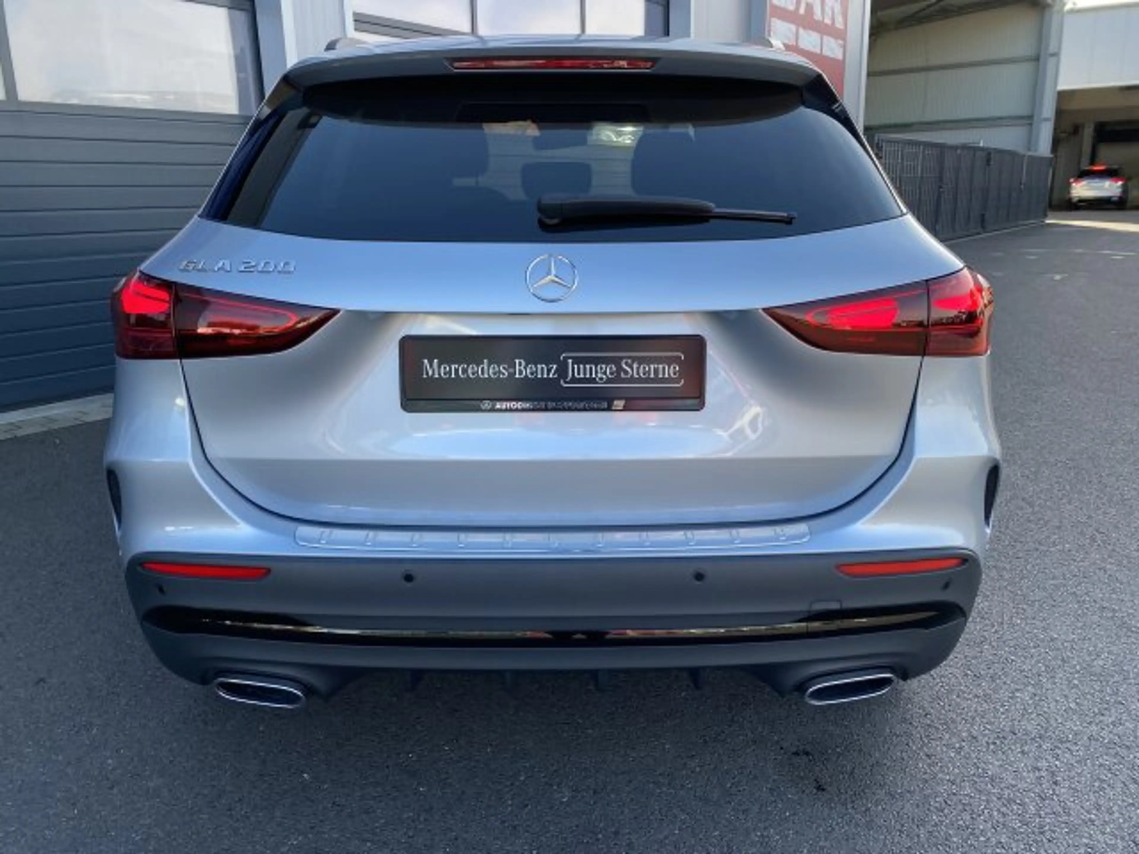 Mercedes-Benz GLA 200 GLA 200 AMG Multibeam Distronic 360° Memory ... — photo 6