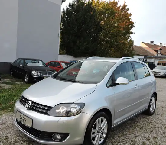 Volkswagen Golf Plus 1.6 TDI Highline BlueMotion// DSG