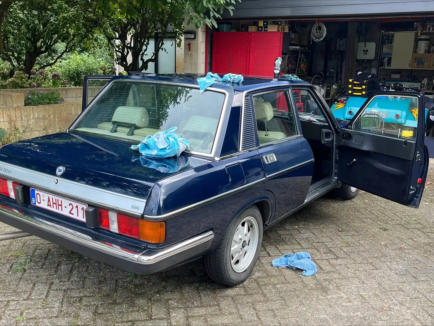 Lancia Trevi 1600 Blau - 2