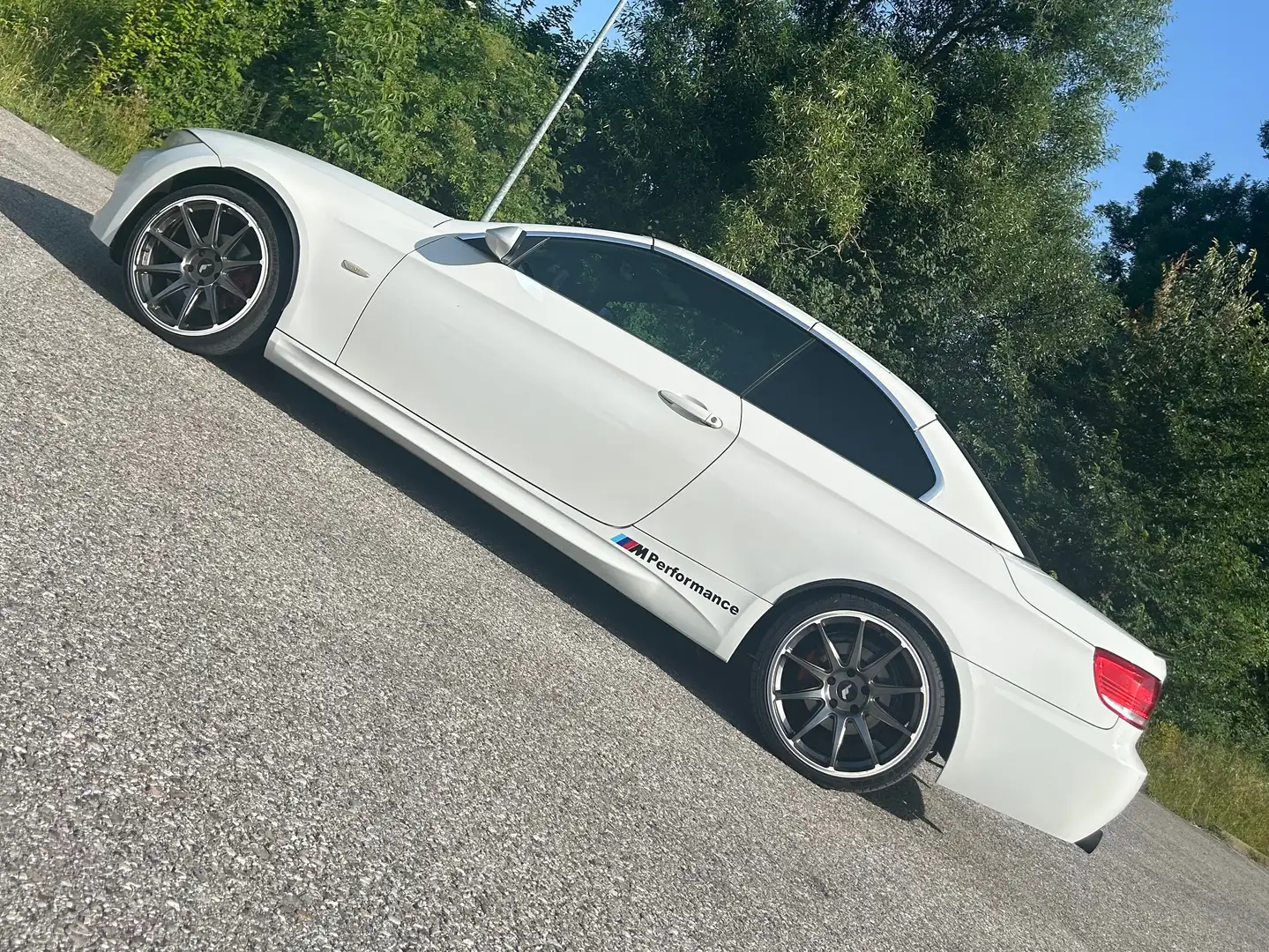 BMW 320 320i Cabrio Weiß - 1
