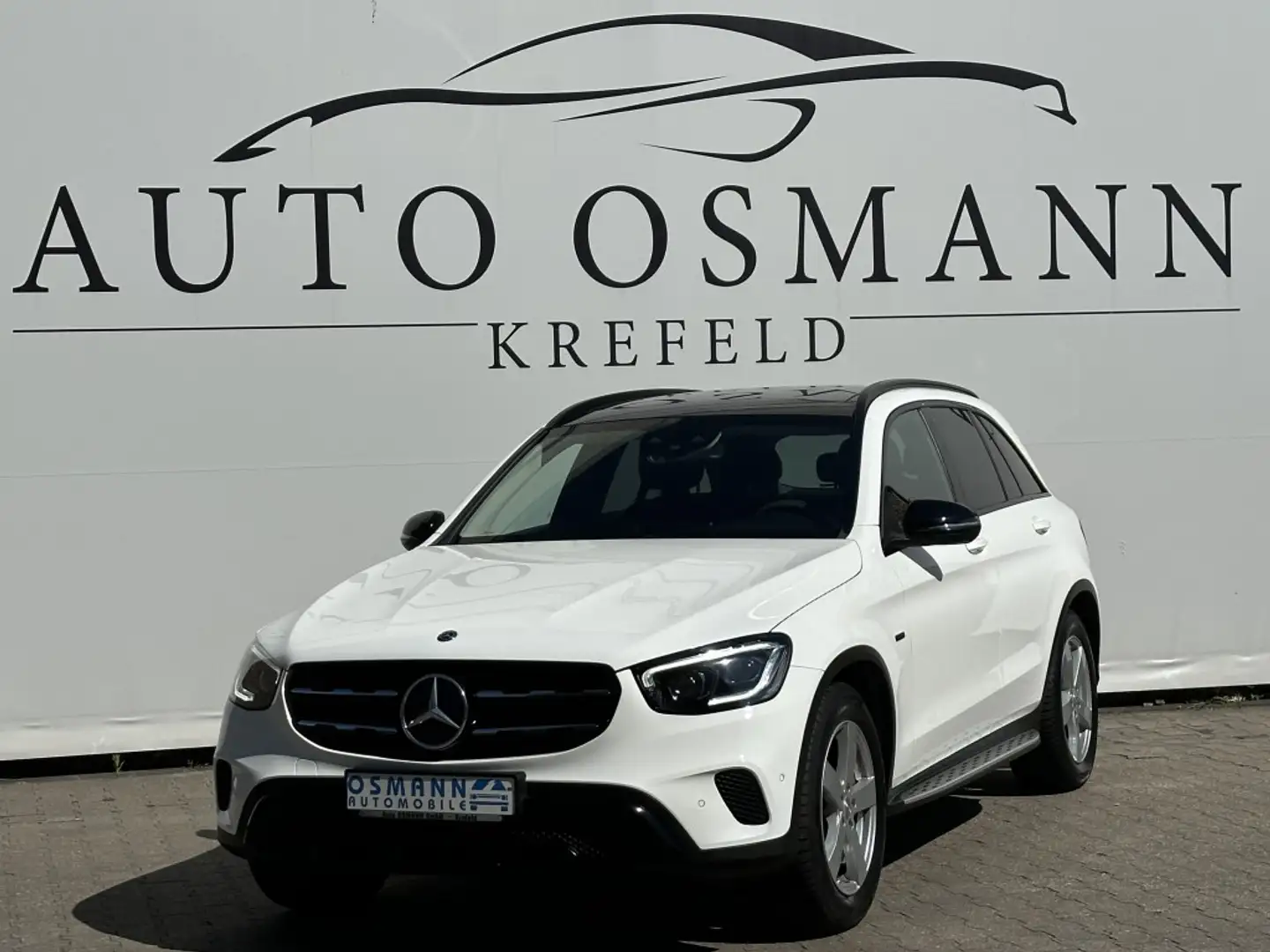 Mercedes-Benz GLC 300 e 4Matic 9G-TRONIC   Panorama   Kamera Wit - 1
