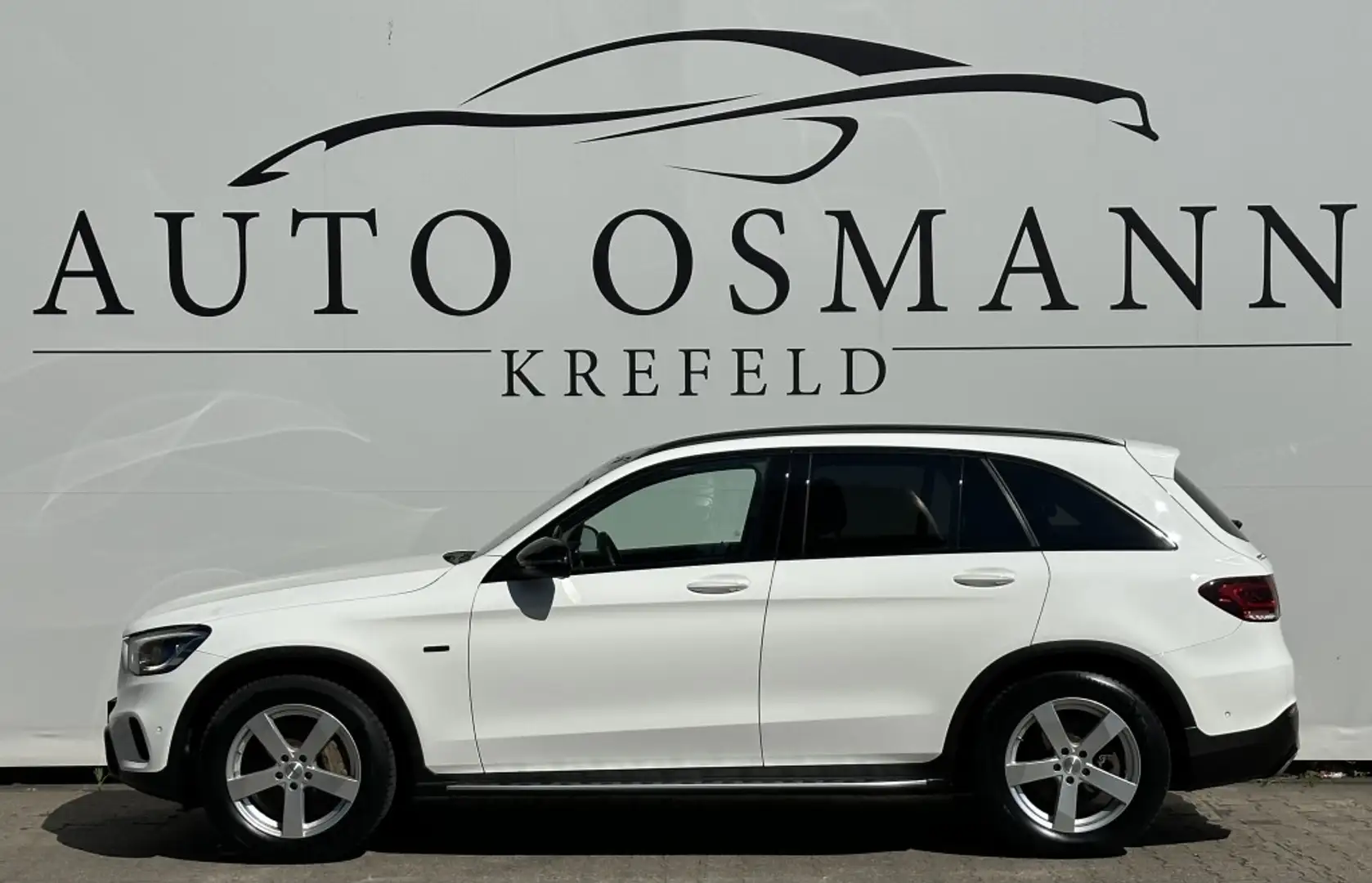 Mercedes-Benz GLC 300 e 4Matic 9G-TRONIC   Panorama   Kamera Wit - 2