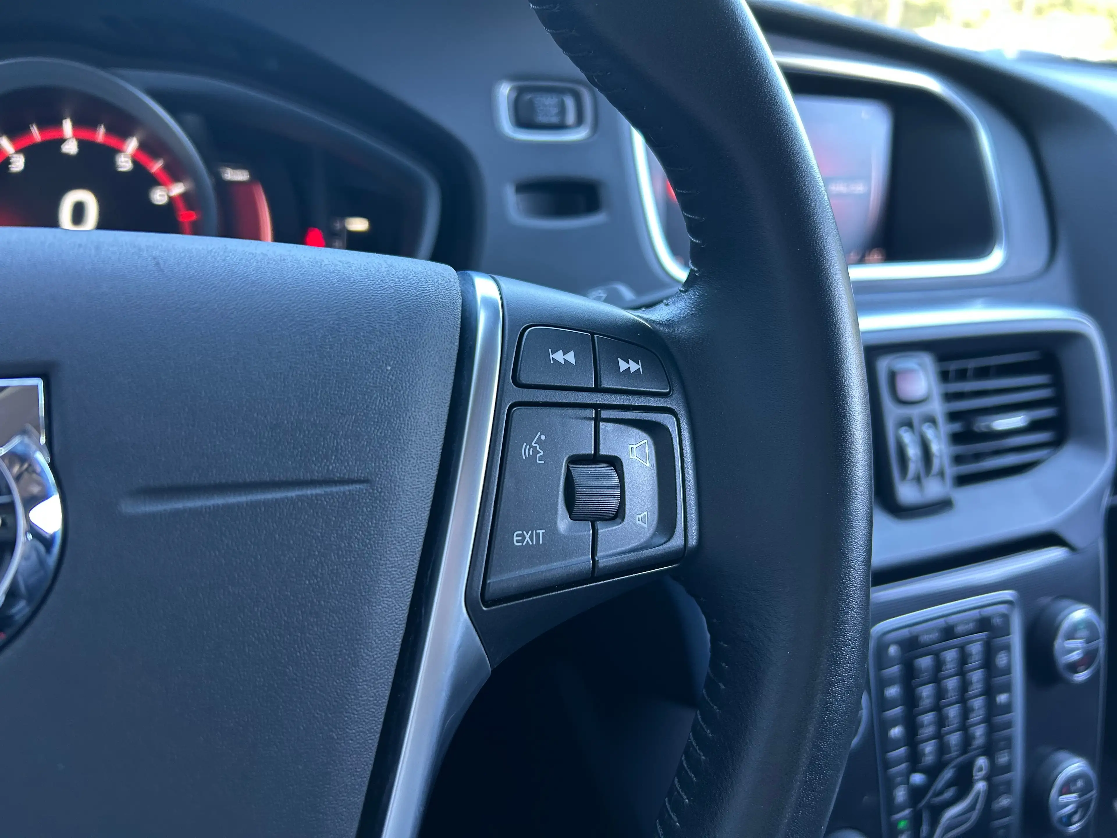 Volvo V40 Cross Country 1.5 T3 Polar+ Luxury | Panoramadak | Harman/Kardon — photo 14
