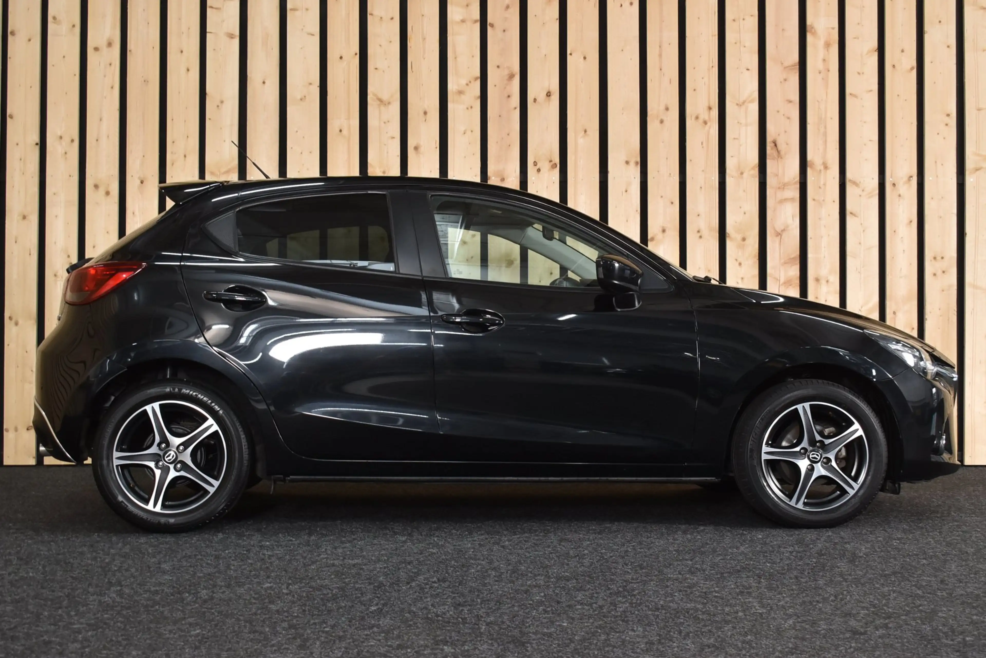 Mazda 2 1.5 Skyactiv-G GT-M Line 87dkm NL auto Clima Stoel — photo 7