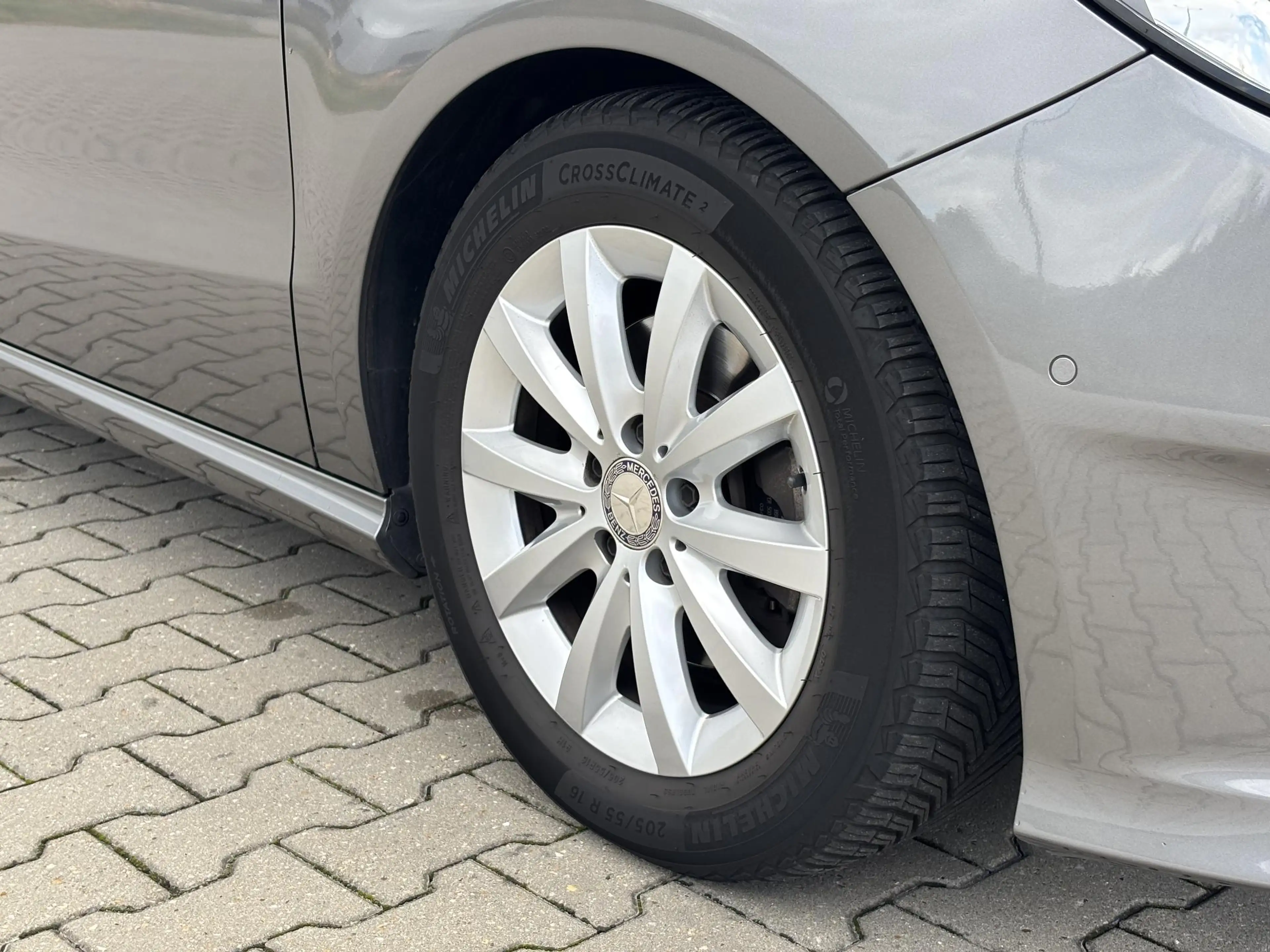 Mercedes-Benz B 180 Lease Edition Ambition — photo 10