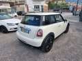 MINI One 1.6 16V One (55kW) Beige - thumbnail 4