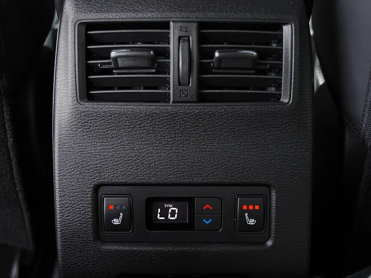 Mitsubishi Outlander снимка Mitsubishi Outlander