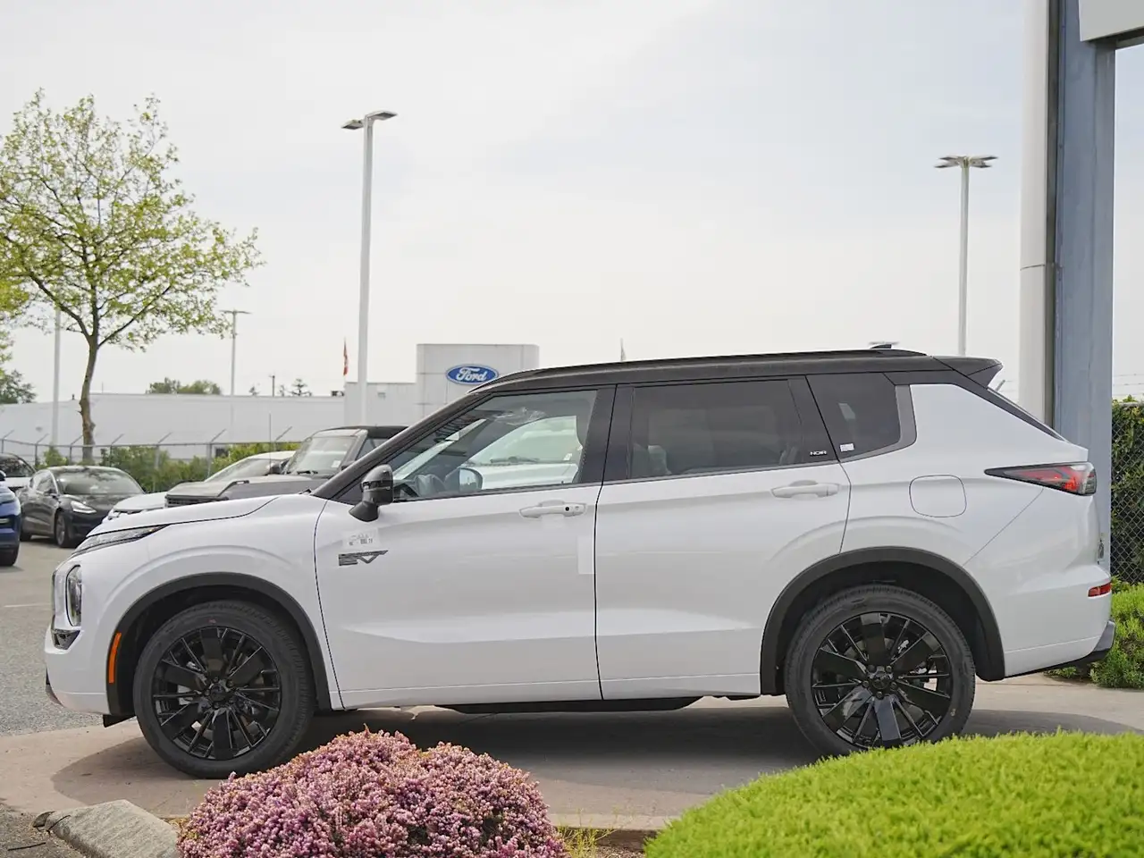 Mitsubishi Outlander снимка Mitsubishi Outlander