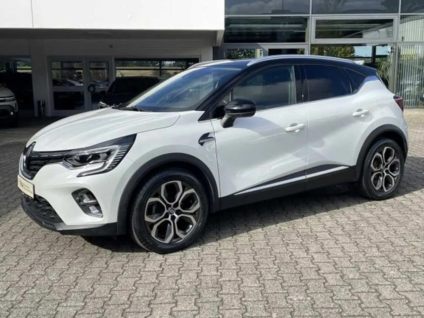 Renault Captur Edition One 140 EDC Schwarz - 1
