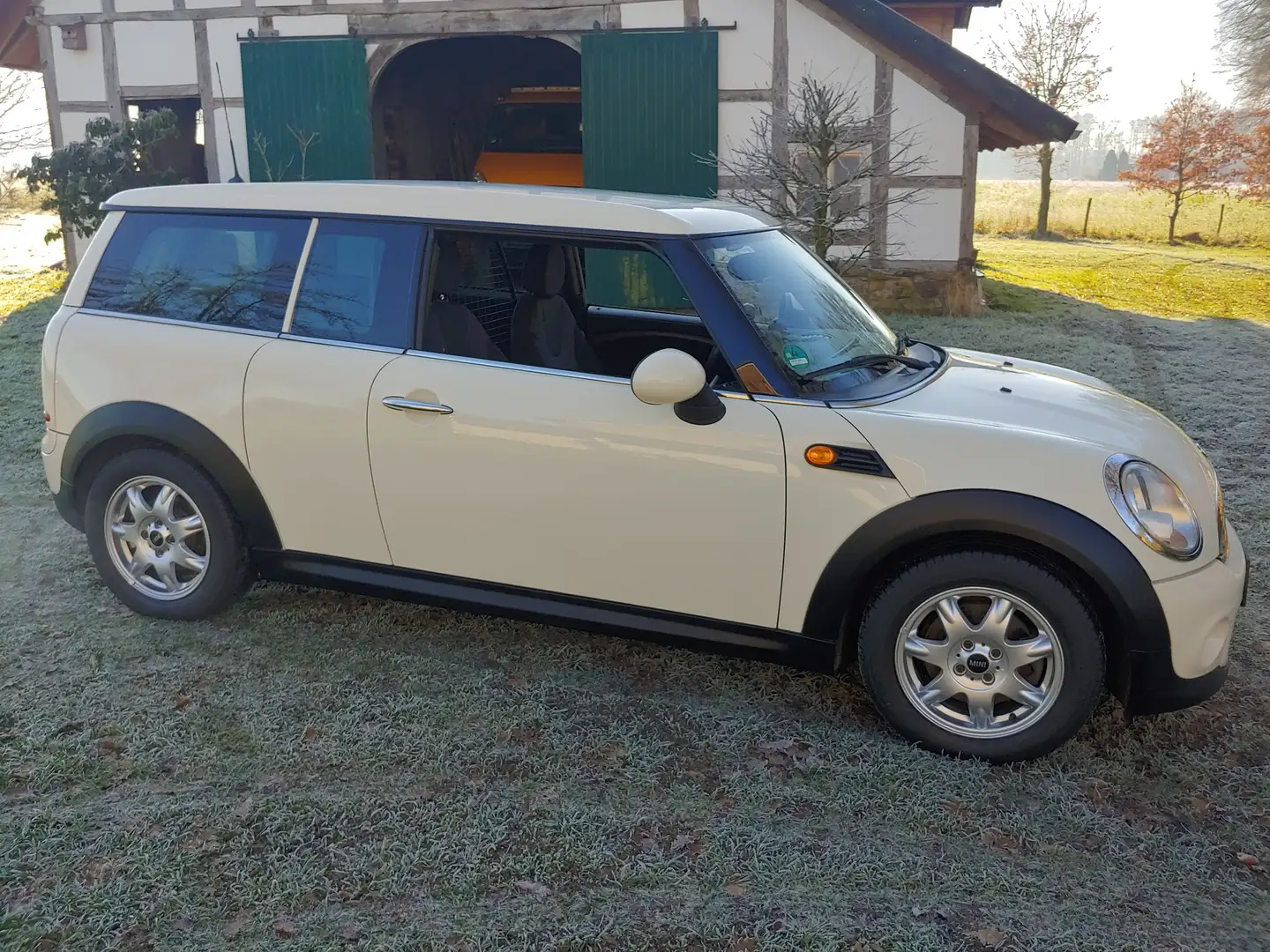 MINI Clubvan One-2 Sitzer Netto: 3.353 EUR incl.Winterräder Weiß - 2