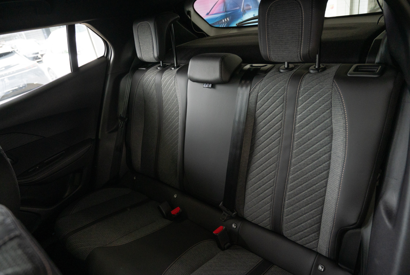 Peugeot 2008 ALLURE HYBRID 145 e-DSC6 — photo 8