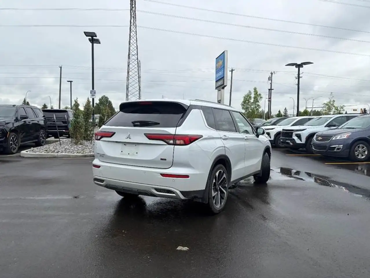 Mitsubishi Outlander снимка Mitsubishi Outlander