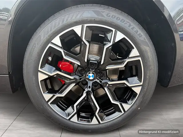 BMW X3 view 6