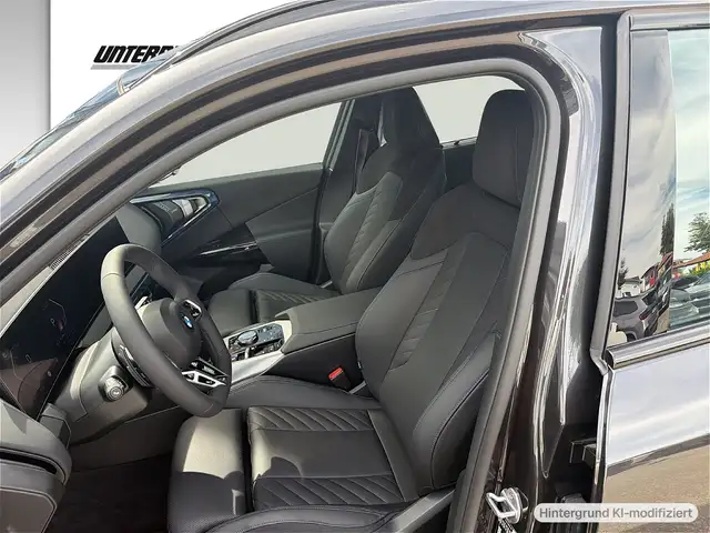 BMW X3 view 10
