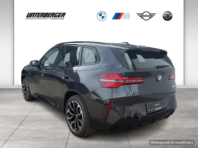 BMW X3 view 4