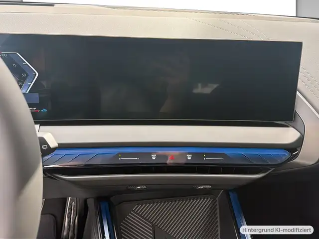 BMW X3 view 8