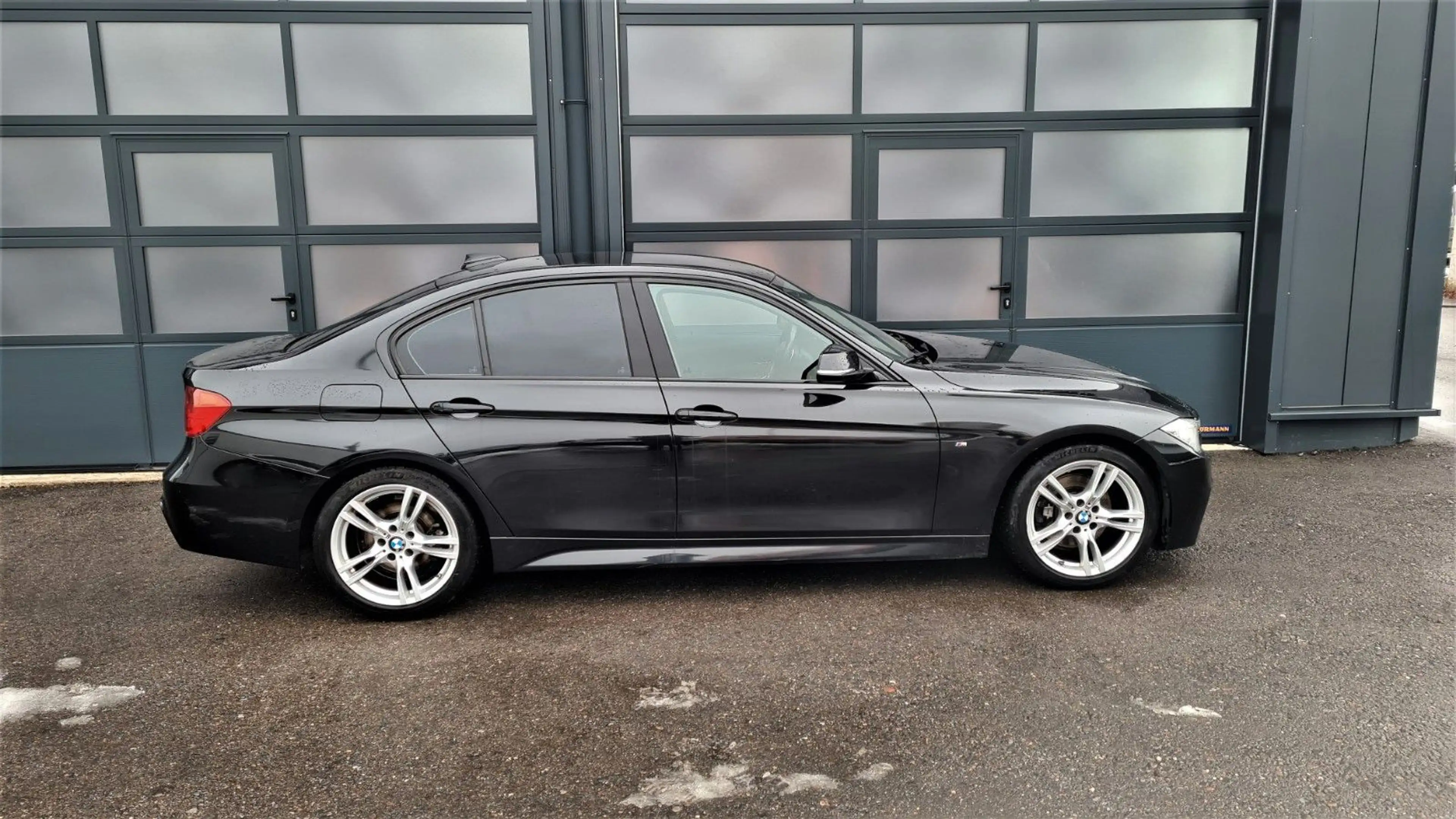 BMW 325 Baureihe 3 Lim. 325d Bi-Xenon M-Paket Sport — photo 5