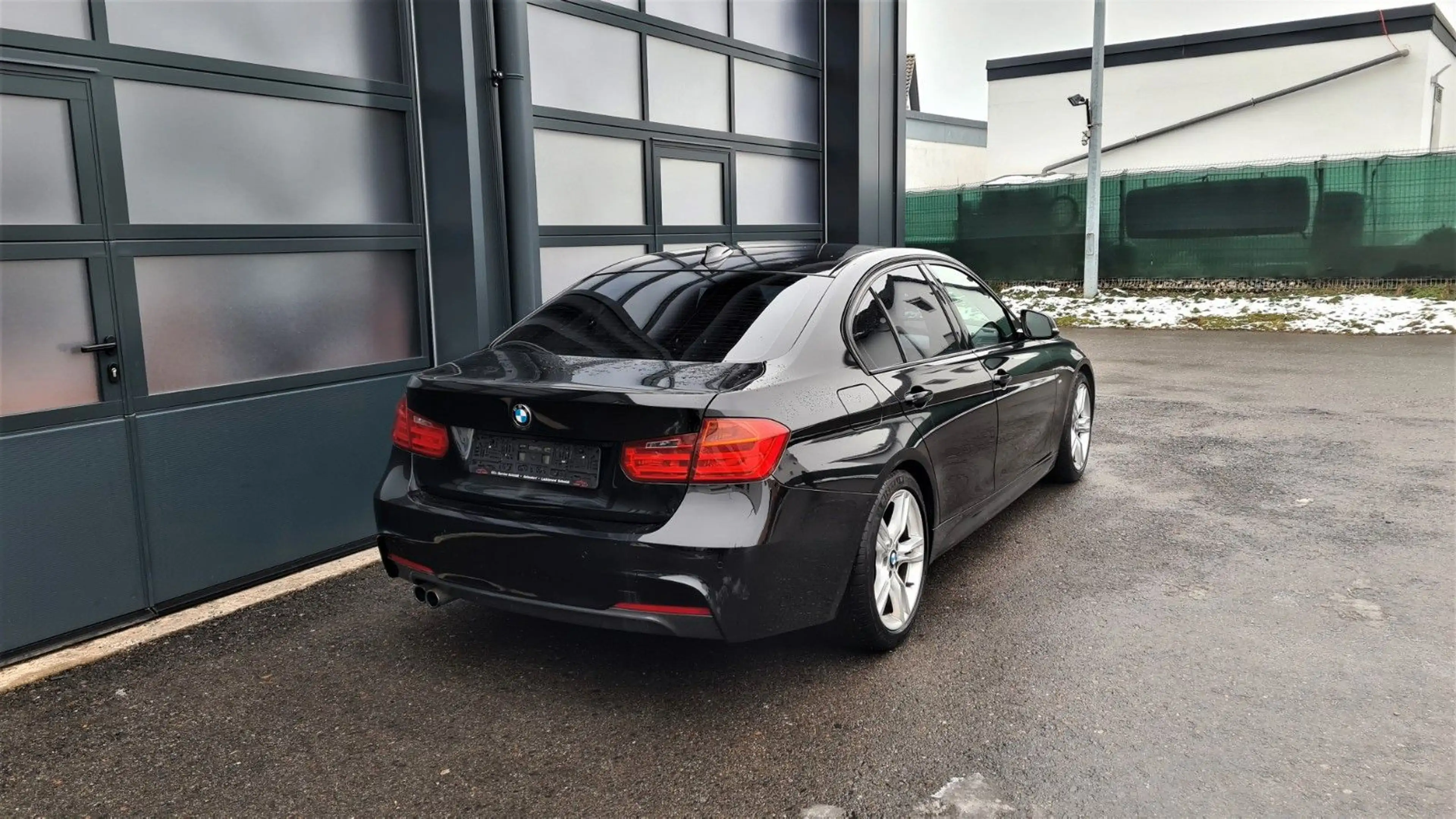 BMW 325 Baureihe 3 Lim. 325d Bi-Xenon M-Paket Sport — photo 8