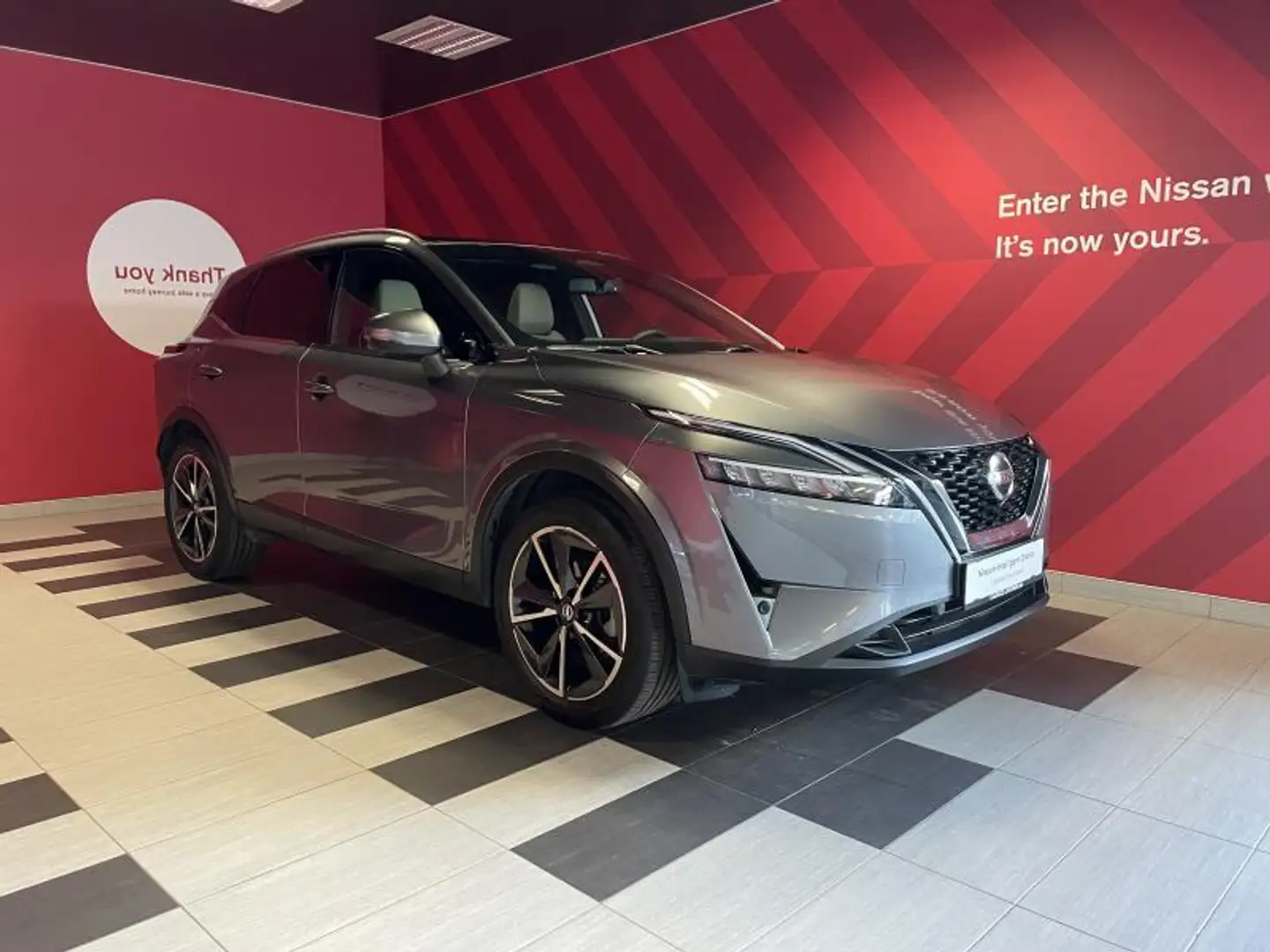 Nissan Qashqai Tekna Grijs - 1
